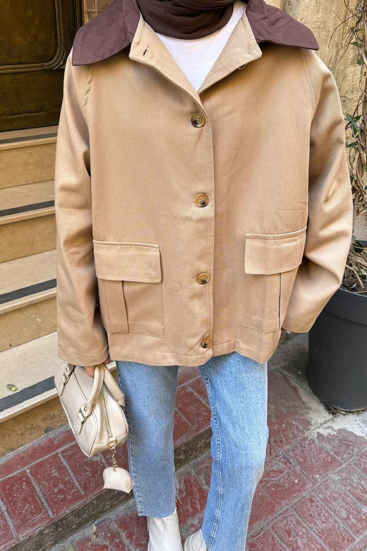 Lamelif  Yaka Detaylı Düğmeli Gabardin Ceket Camel - Görsel 3