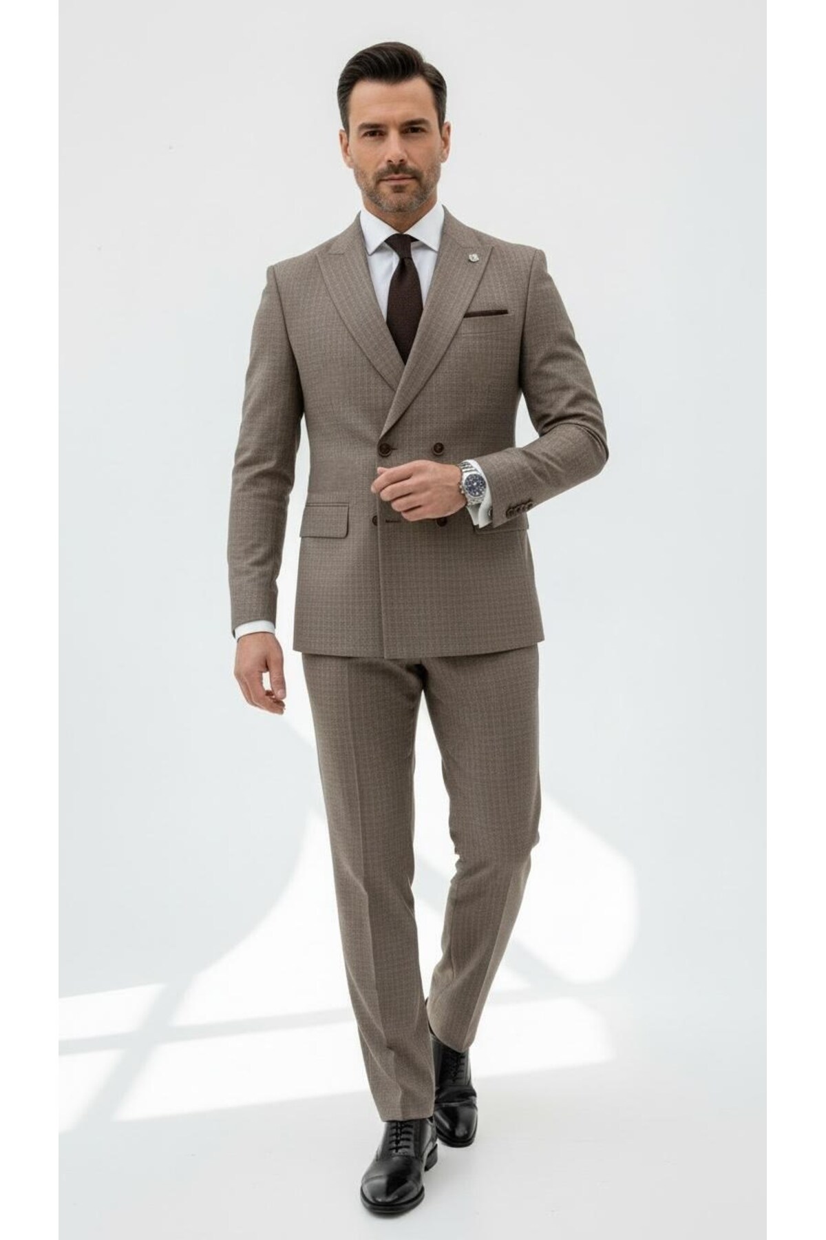 Plus Scorpion  Erkek Kruvaze Slim Fit Takım Elbise – 4 Düğmeli, Sivri Yaka, Çift Yırtmaçlı Şık Tasarım - Görsel 3