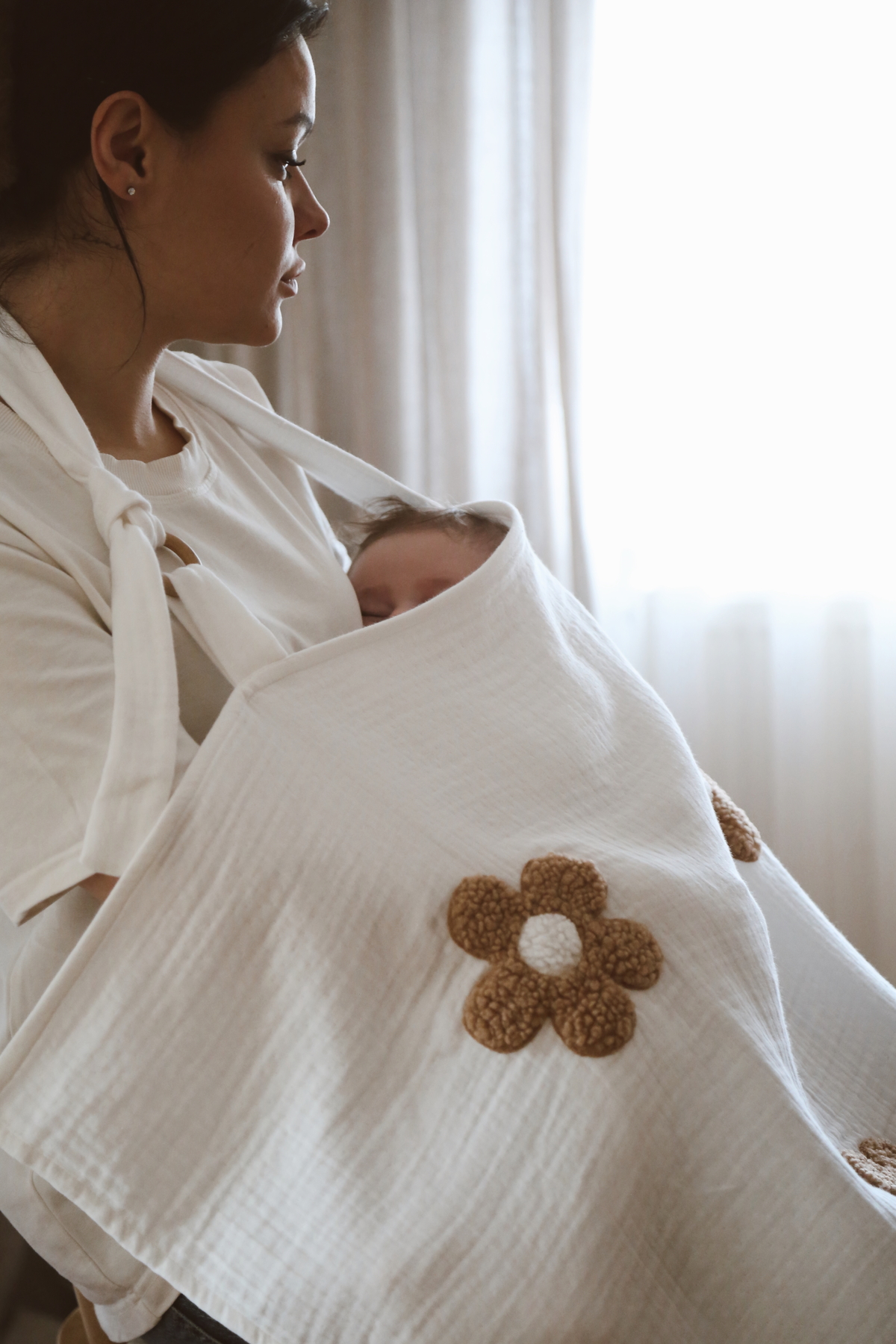 dery baby TAŞIMAK SİHİRDİR DERY BABY DÖRT KAT MÜSLİN TEDDY KAHVE PAPATYA EMZİRME ÖNLÜĞÜ fotoğrafı 3 (önizleme)