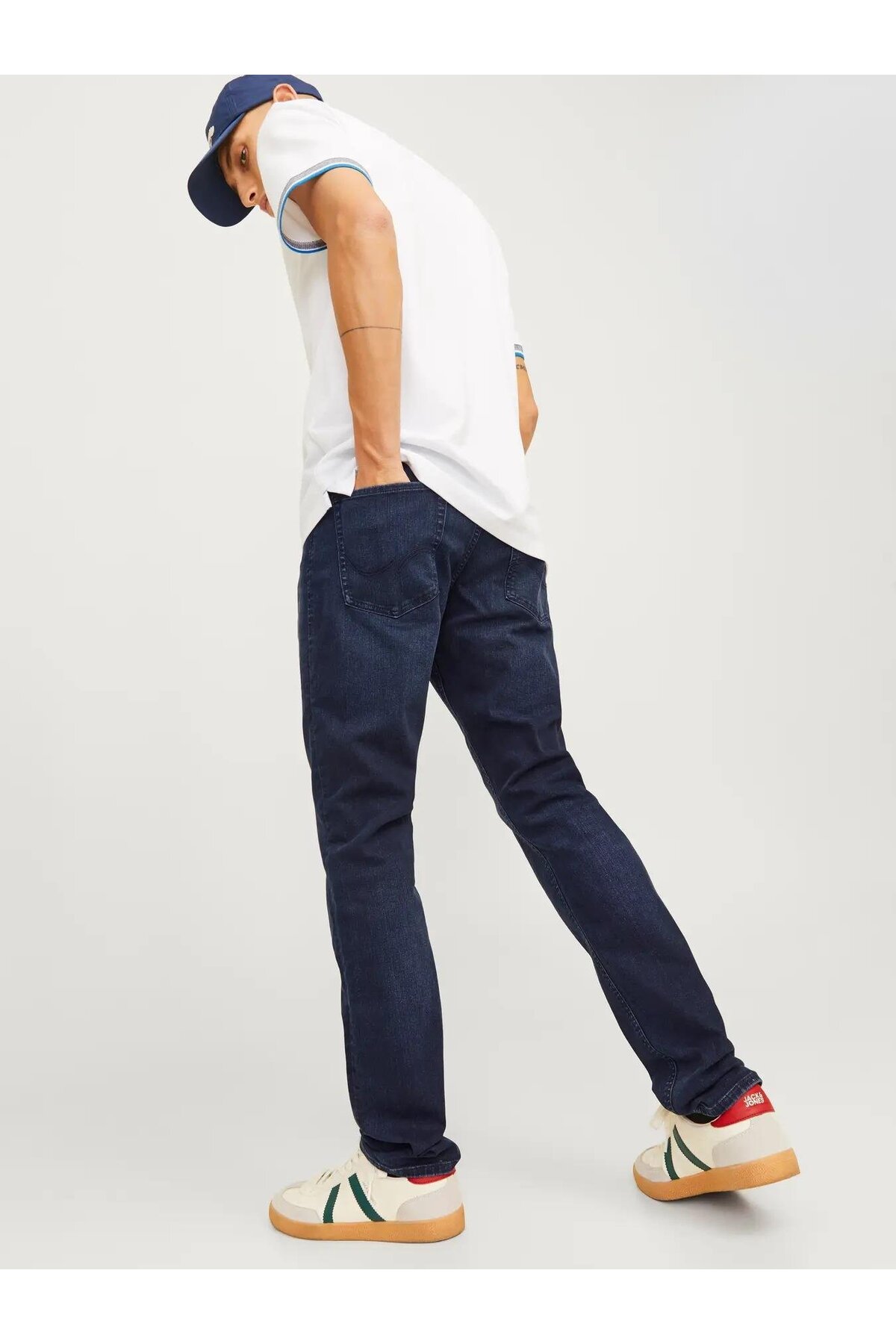 شلوار مردانه راسته فاق نرمال | جک اند جونز Jack & Jones TYC1D253454C9A7EB8FD01C00 - تصویر 6