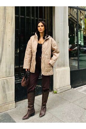 ONE SNOWFLAKE Bej renkli kadın kapitone kapüşonlu mont