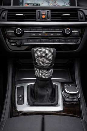 IŞILTI DESİGN Kadınlara Özel Gümüş Taşlı Oto Vites Topuz Kılıfı Pırlanta Taşlı