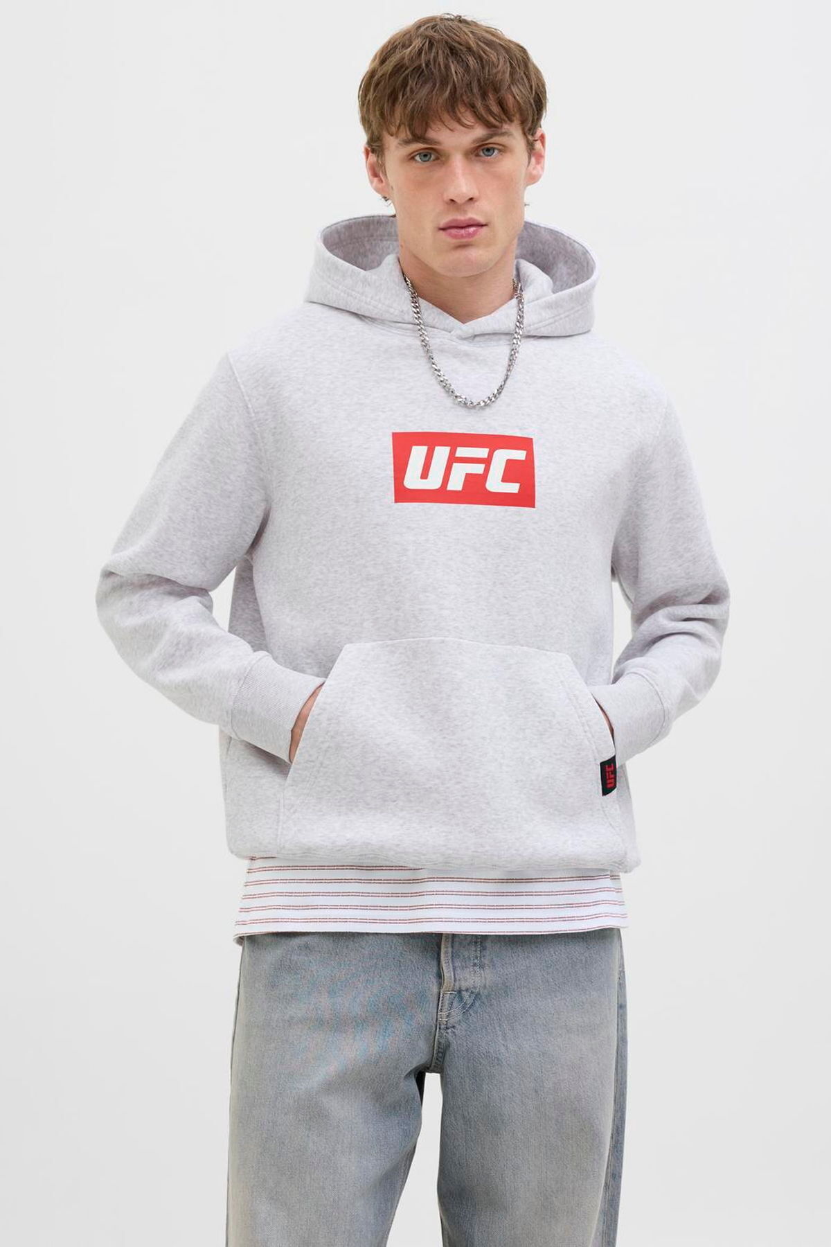 جک اند جونز سویشرت مردانه دارای مجوز UFC با چاپ لوگو روی سینه - UFC