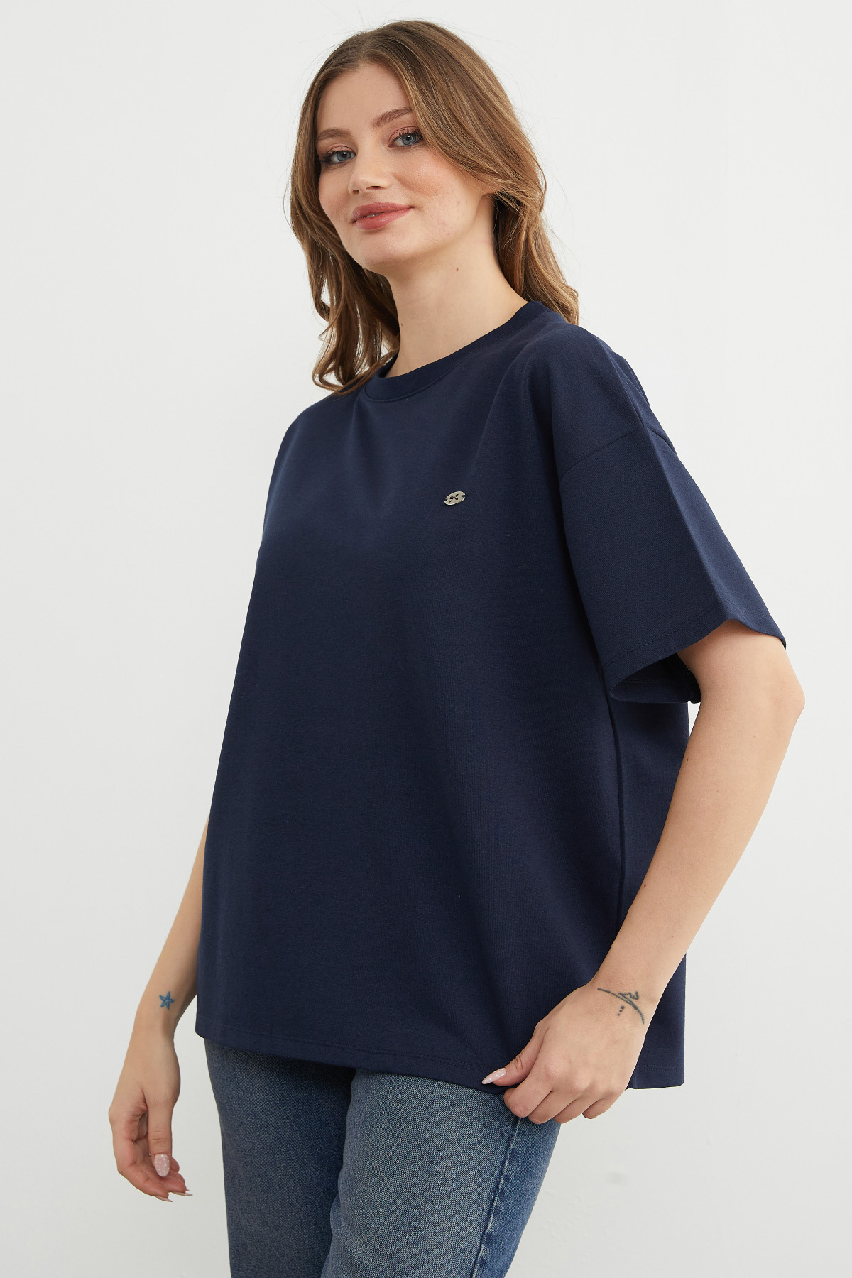 Fullamoda  Fiyonk Aksesuarlı Bisiklet Yaka Oversize Tişört - Görsel 8