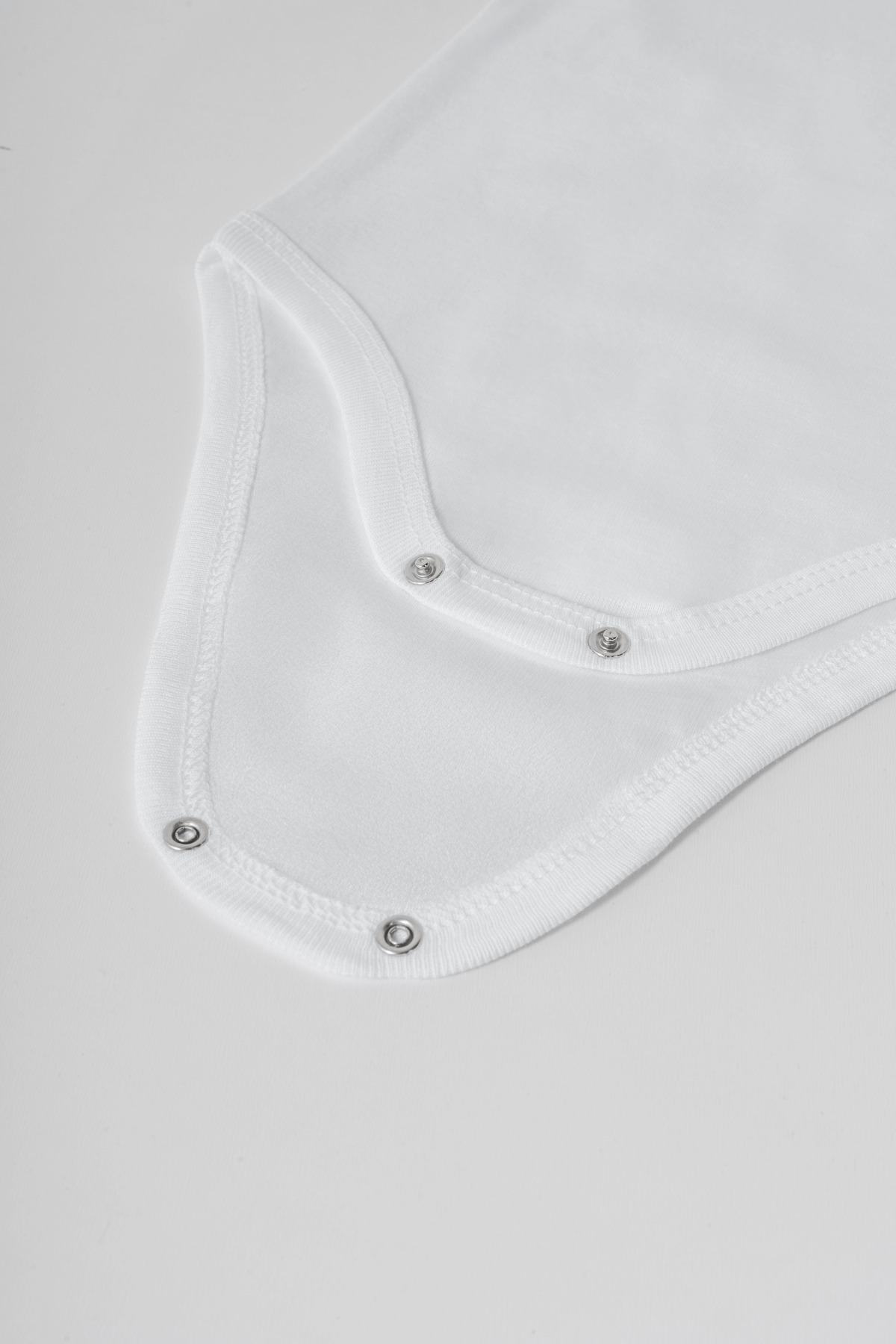 Minibess %100 Pamuk 5 li Beyaz Atlet Çıtçıtlı Bebek Body fotoğrafı 6 (önizleme)