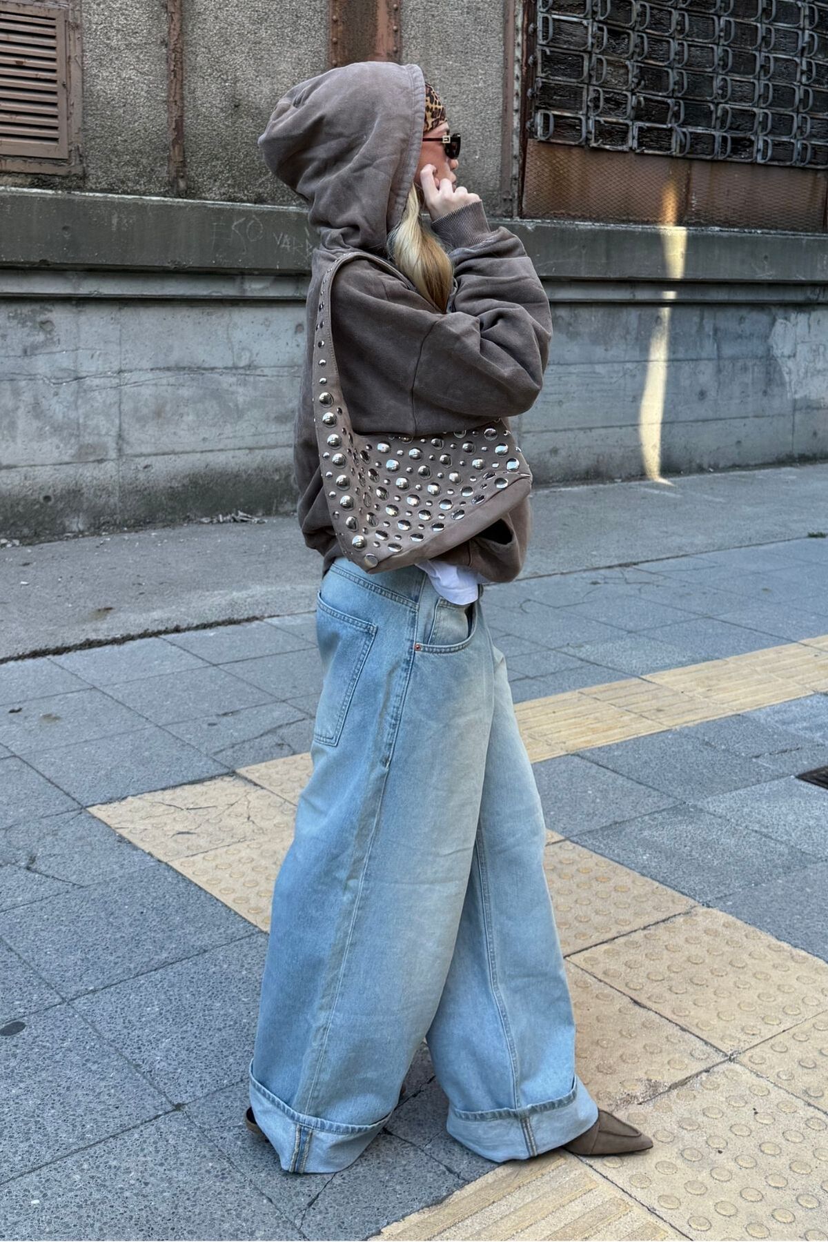 bases.  Mavi Bol Kesim Baggy Jean - Görsel 3