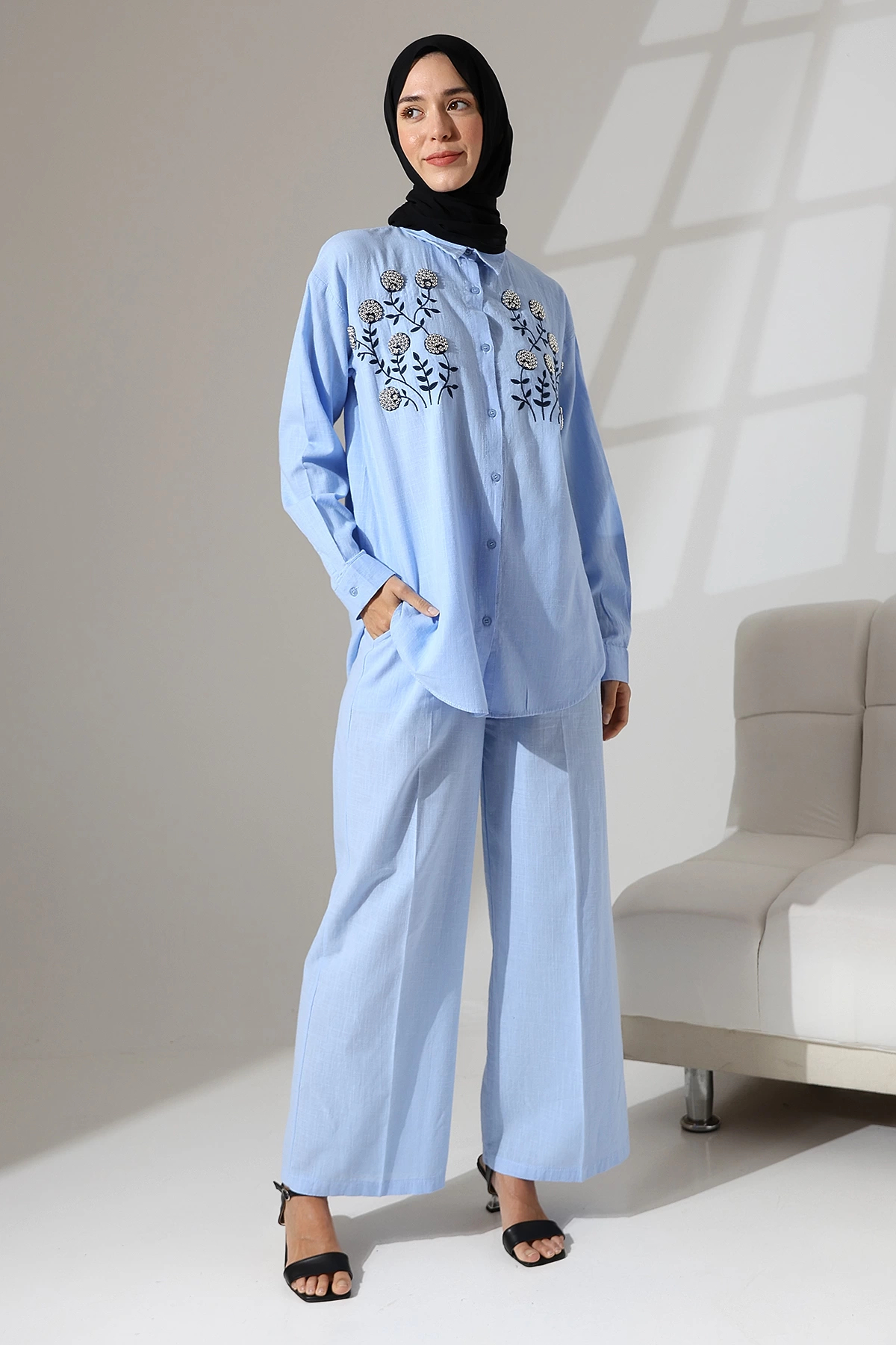 Mihran Butik 100% Cotton Linen Casual and Comfortable Floral Pattern Embroidered Stone-Decorated Shirt Pants Summer Top and Bottom Set
