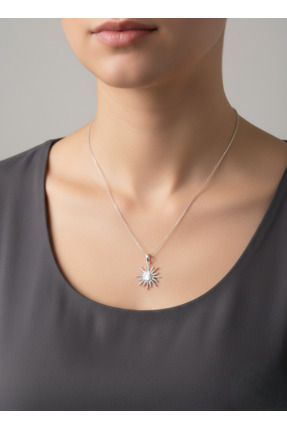 Belasso Güneş Figürlü Zirkon Taşlı Gümüş Renk Kadın Ç elik Kolye