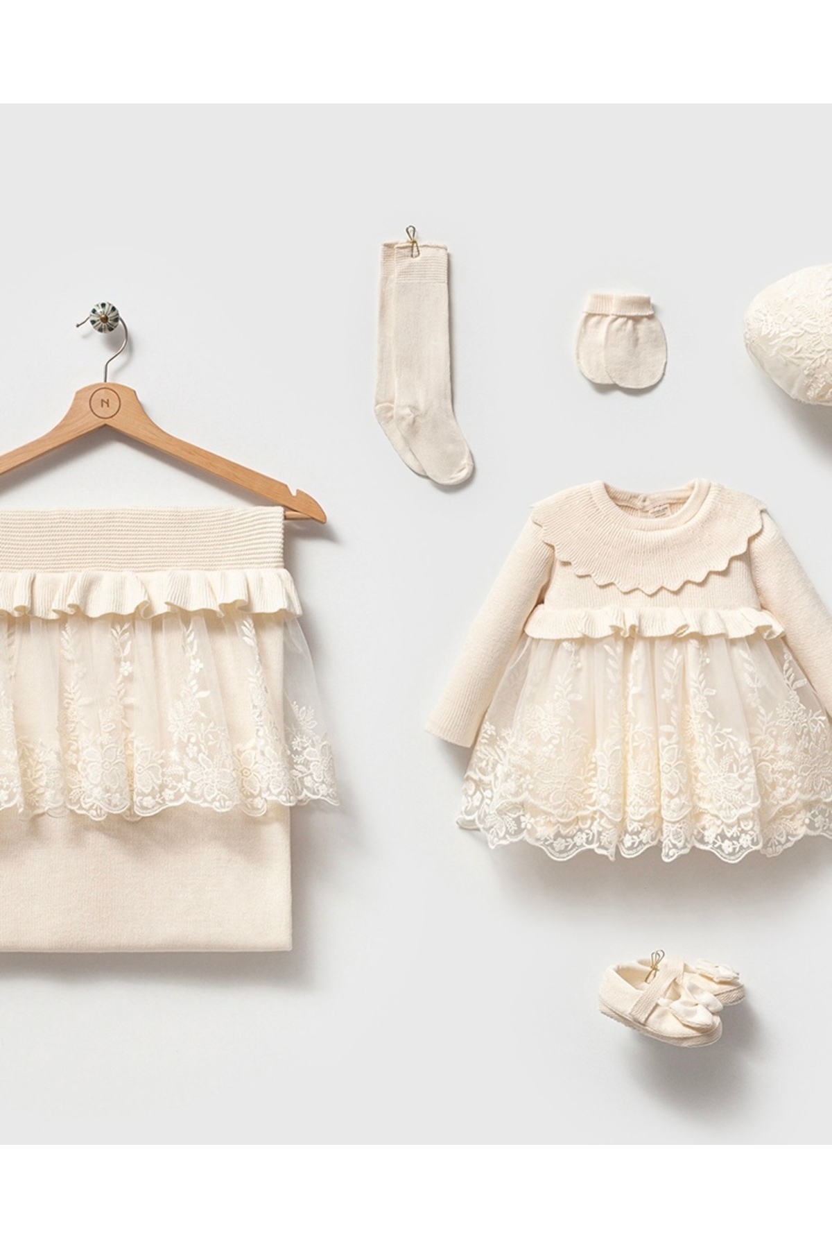 Mert Baby Diana Prenses Triko Organik 6'lı Hastane Çıkış Seti %100 Pamuk Yenidoğan Kız Bebek fotoğrafı 5 (önizleme)