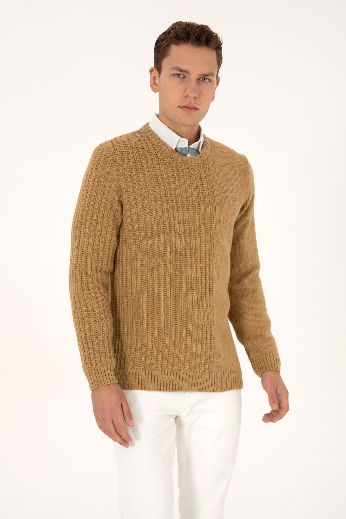 یو اس پولو ژاکت مردانه یقه گرد راحت و مناسب رنگ خردلی کد ۵۰۳۱۴۹۶۸-VR۱۵۱