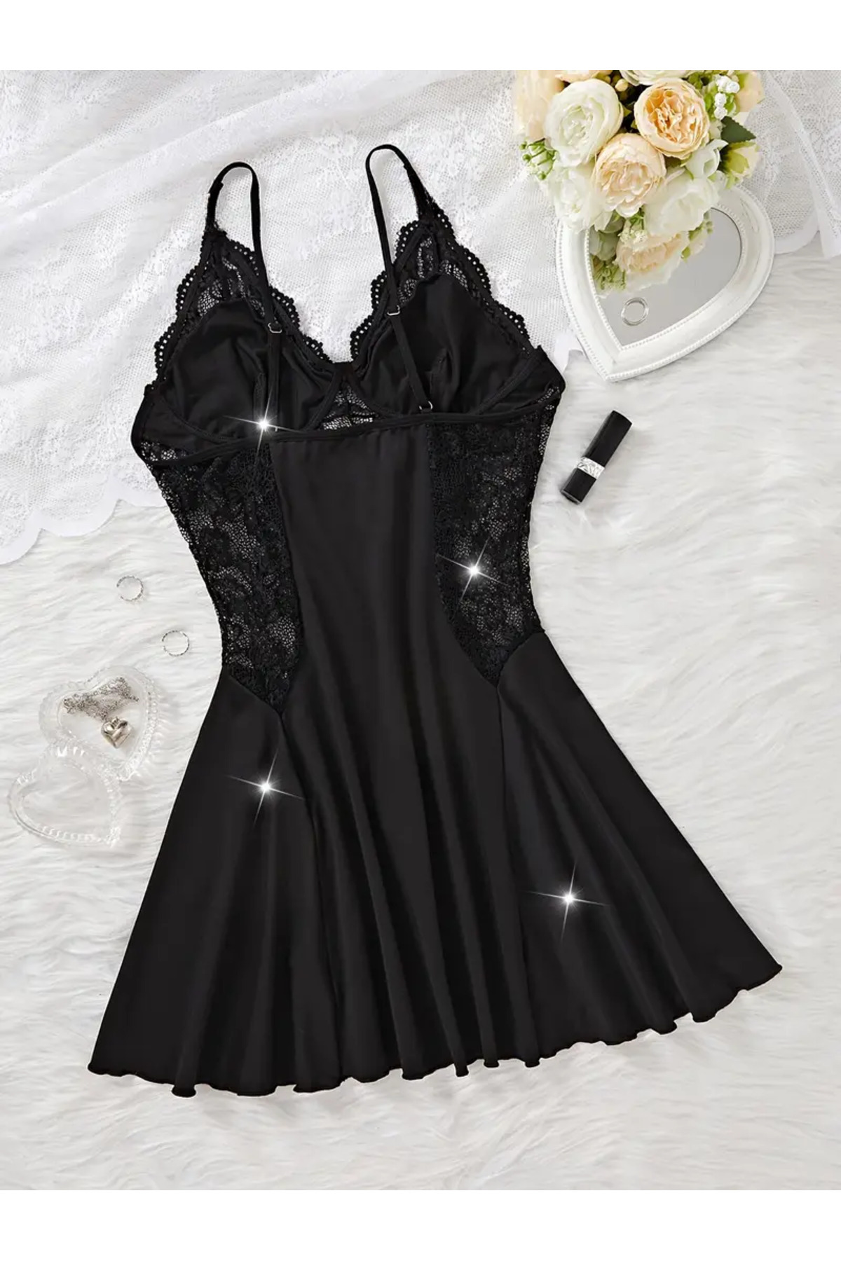 AZZERİ  Siyah Dantel Detaylı Kadın Gecelik | Yumuşak Mikro Kumaş, V Yaka, Ayarlanabilir Askılı, Şık ve Rahat - Görsel 3