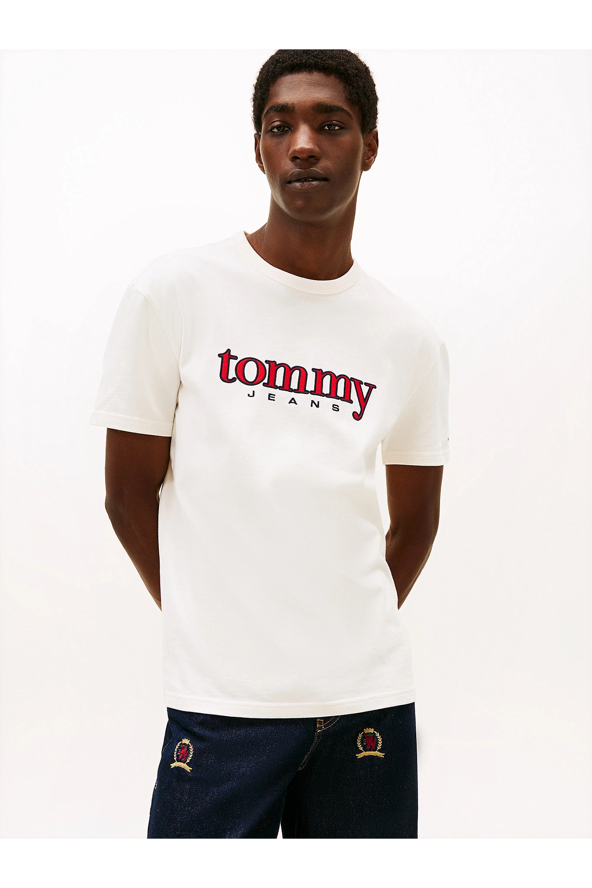 تامی هیلفیگر تی‌شرت مردانه طرح‌دار سفید TJM مدل Regular Fit DM0DM22719YBH