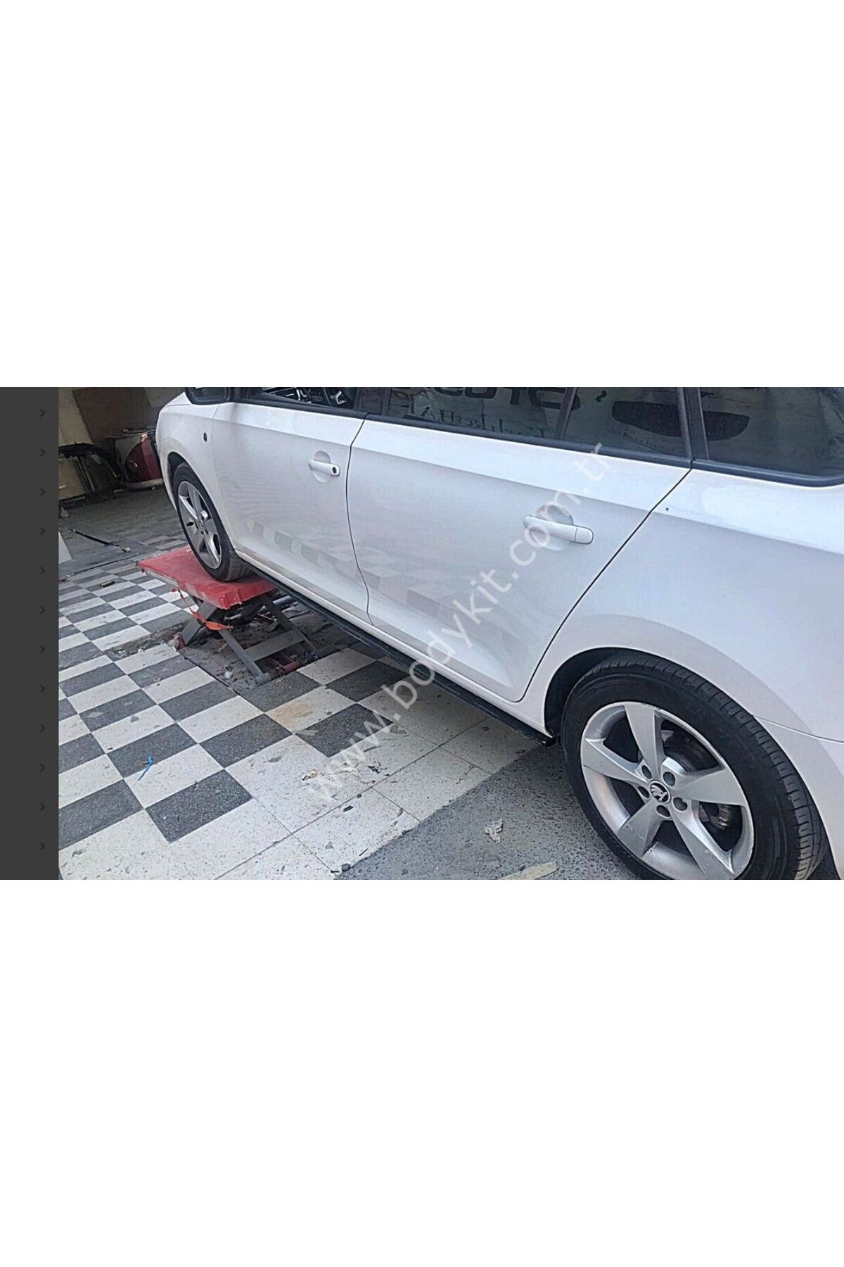 Genel Markalar Skoda Rapid Uyumlu Yedek Parça Marşpiyel Lip