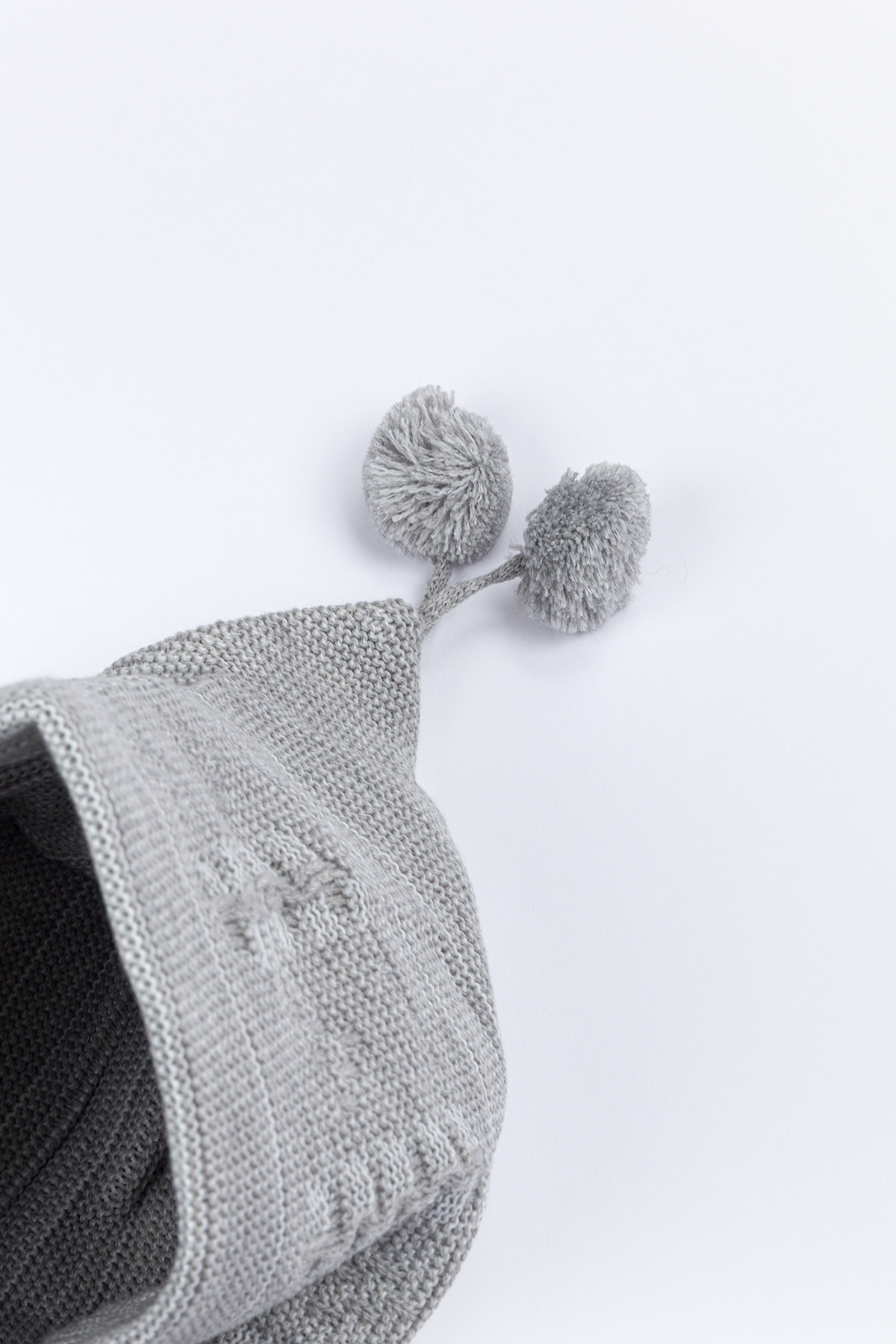 Lui Baby Yenidoğan Kapüşonlu Triko Unisex Ponponlu Bebek Hırka 0/6 Ay fotoğrafı 4 (önizleme)