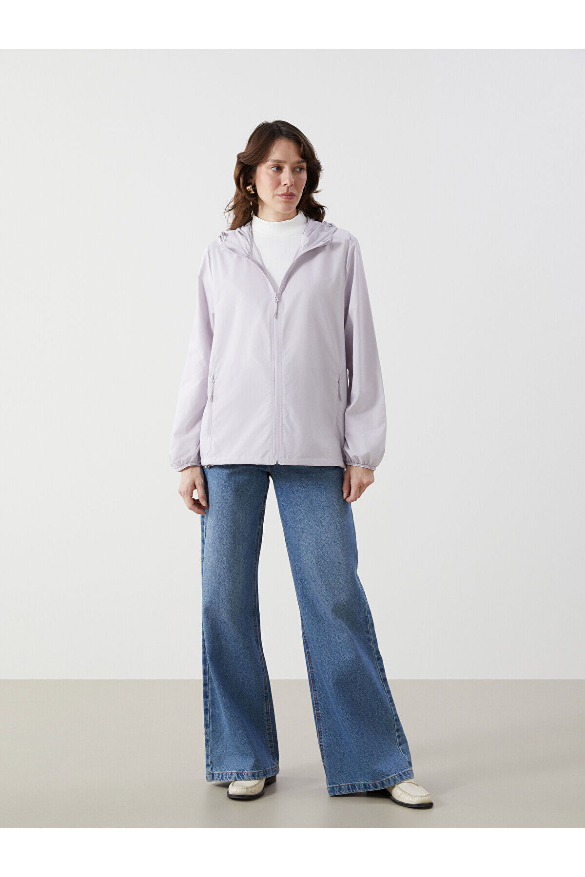 LC Waikiki  Seray Yeni Sezon Kapüşonlu Kadın Yağmurluk - Görsel 2