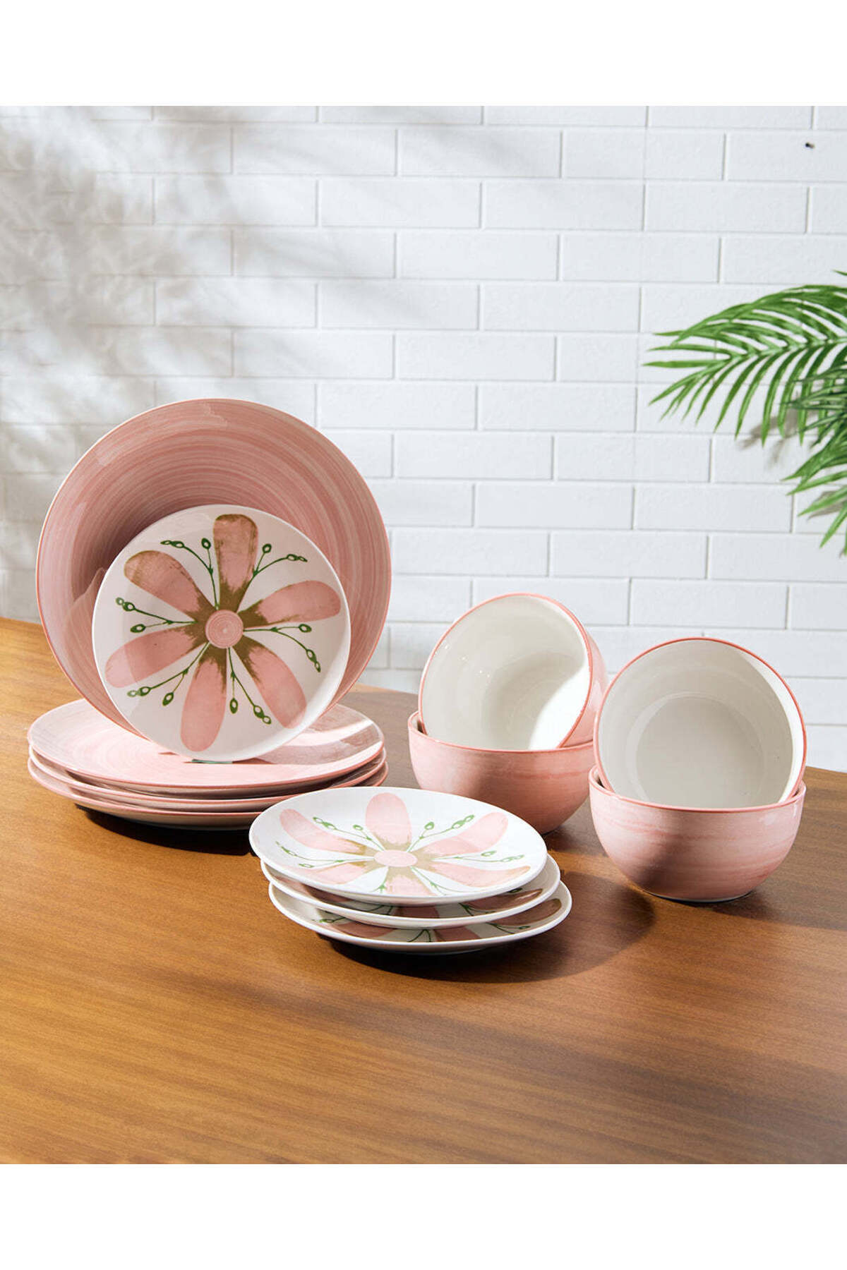 REDTAG طقم عشاء سيراميك مطبوع باللون الوردي (12 قطعة)