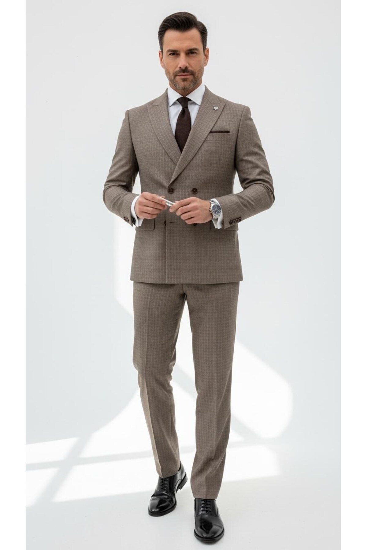 Plus Scorpion  Erkek Kruvaze Slim Fit Takım Elbise – 4 Düğmeli, Sivri Yaka, Çift Yırtmaçlı Şık Tasarım - Görsel 2