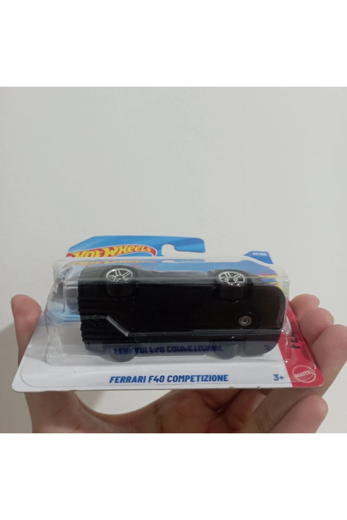 HOT WHEELS Ferrari F40 Competizione Siyah 1:64 Diecast Model Araba – Koleksiyonluk fotoğrafı 2 (önizleme)