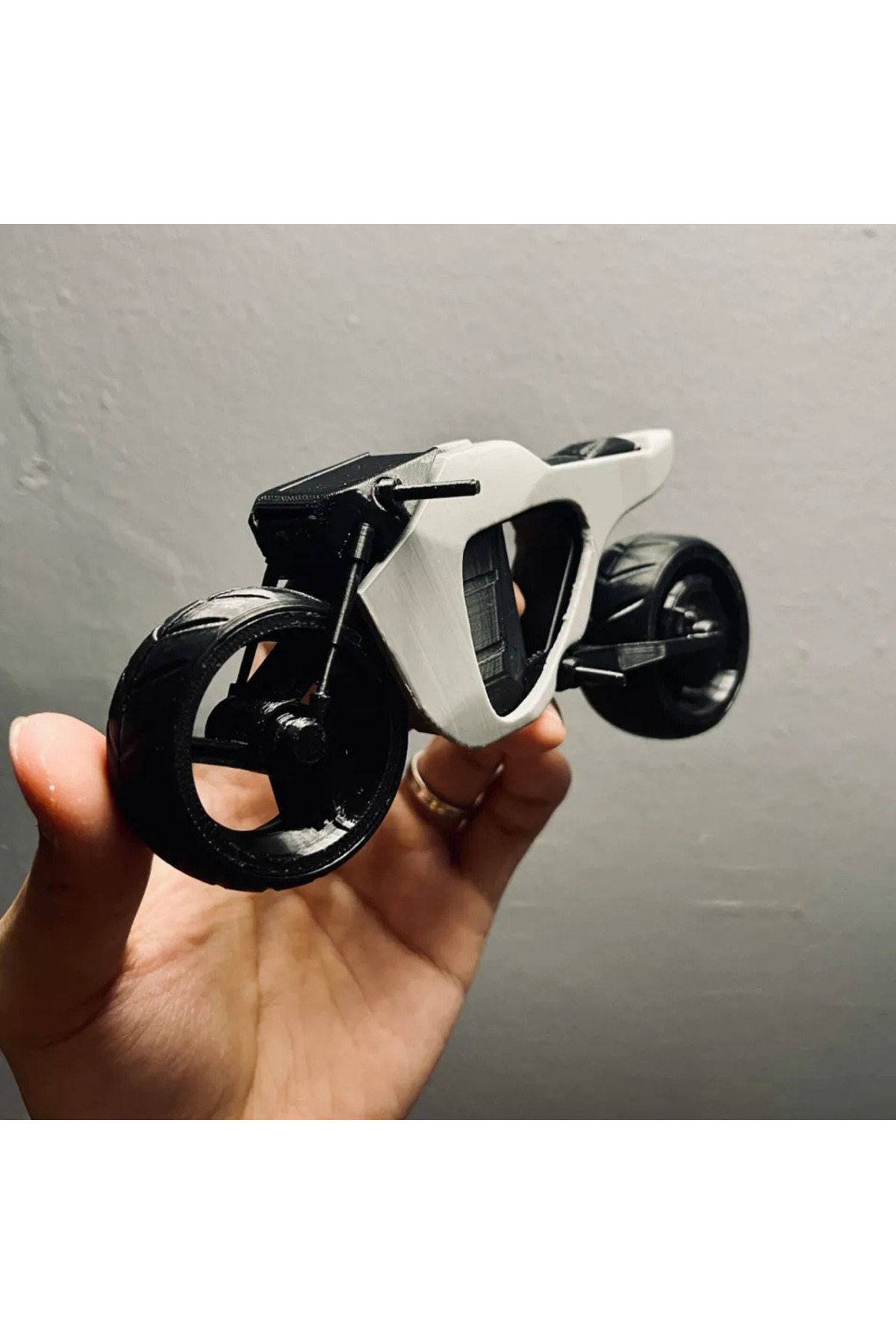 実物　SCHMIDT &BENDER 3-12 PM II USMC トレポン Modellio3D Futuristic Electric Motorcycle V1 for Dummy 13 - Fiyatı