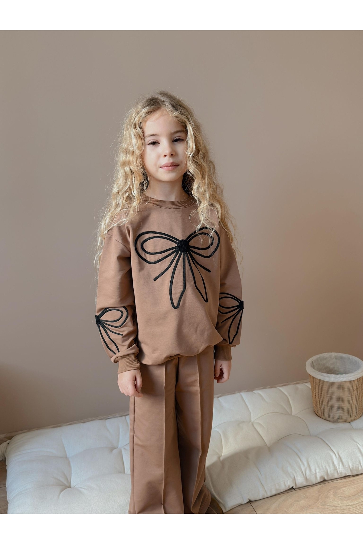 CARLA MARA Kız Çocuk Fiyonk Detaylı Kahve Alt Üst Takım fotoğrafı 4 (önizleme)