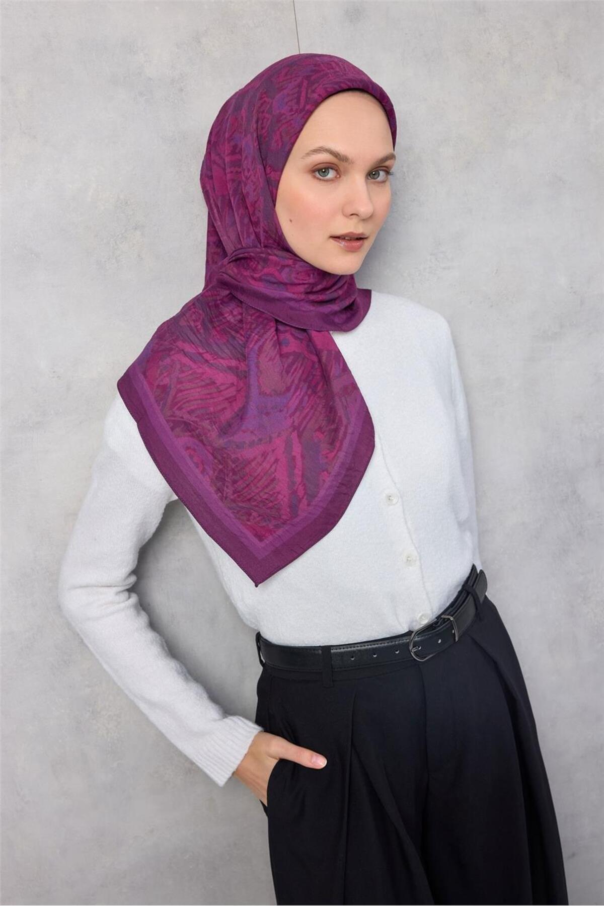 Viscose Velora Scarf Four Seasons Mixed Pattern Blackberry 90x90