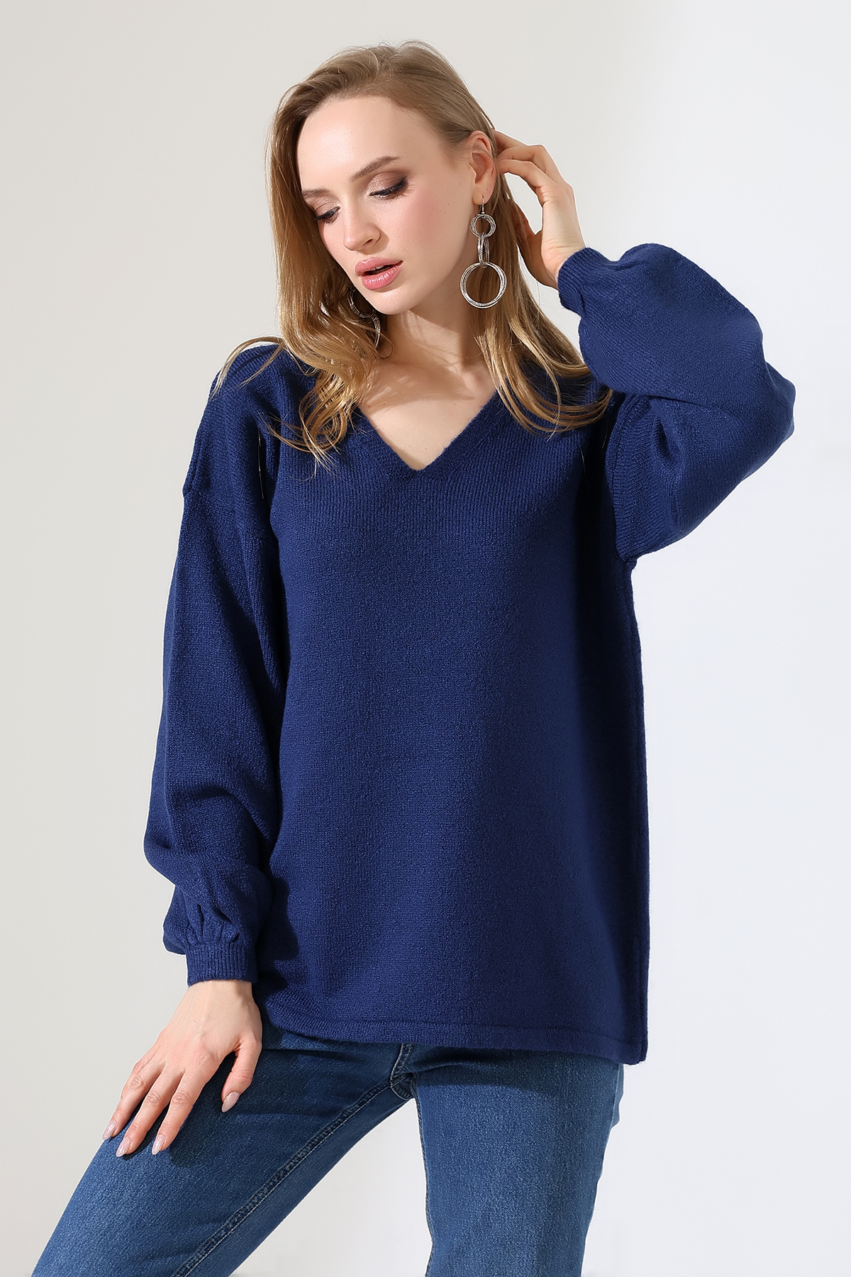 ニット+セーター ponpon PPP cutting V knit navy Devinka Women's Navy Blue V-Neck Casual Oversized Soft Knitwear