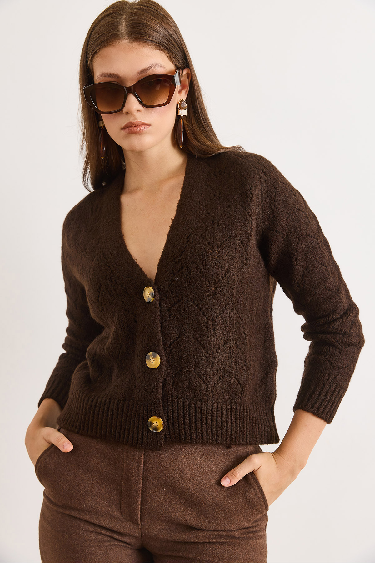 Olalook  Kadın Acı Kahve Ajurlu Yumuşak Dokulu Triko Hırka HRK-19000444 - Görsel 6