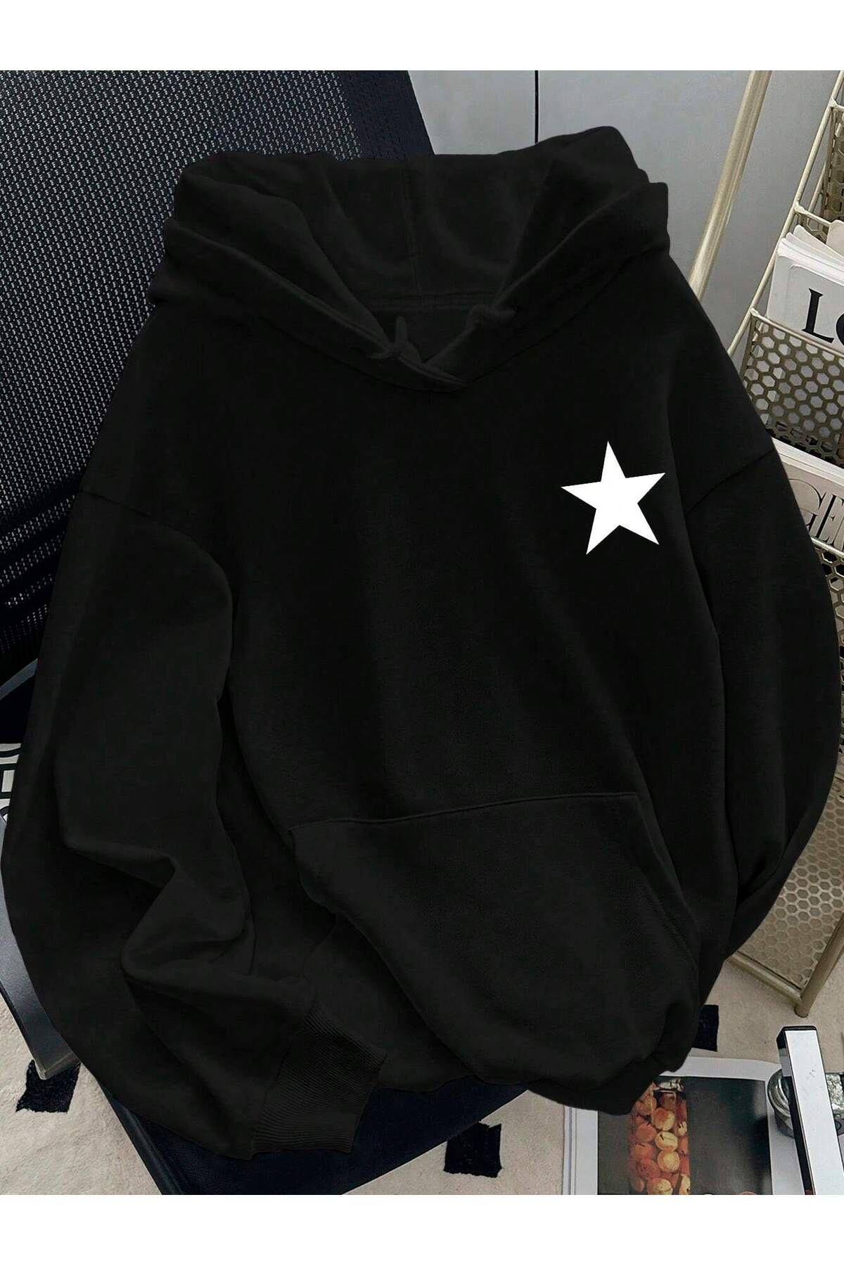 ZİYMO  KAPÜŞONLU RAHAT KESİM YILDIZ DETAYLI SWEATSHIRT