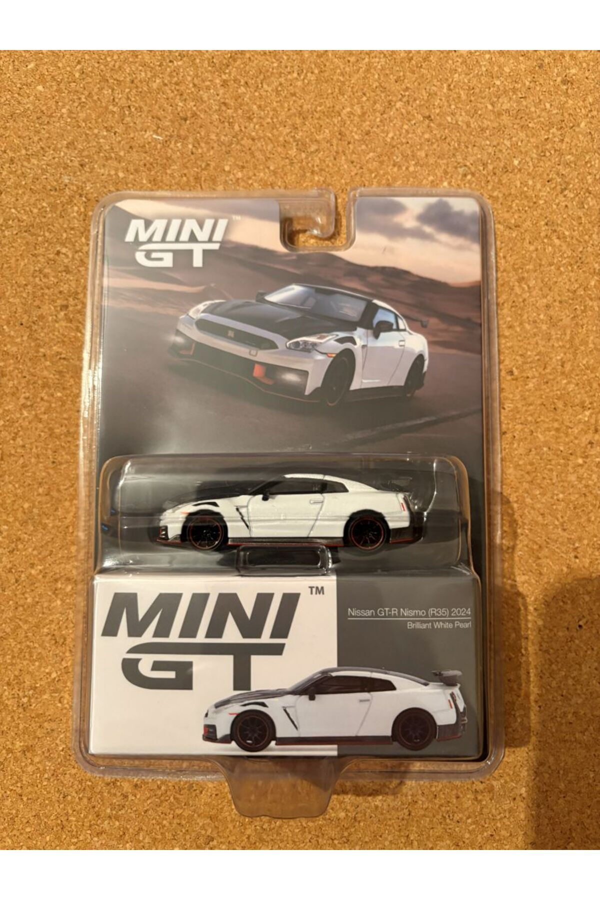 mini gt Nissan GT-R Nismo R35 (2024) Brillant White Pearl - Fiyatı