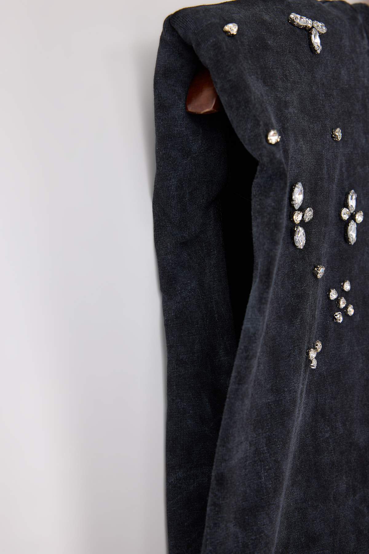 Trendyolmilla  Antrasit Relaxed/Rahat Kalıp Düşük Kol Kolsuz Vatkalı Tok %100 Pamuk Örme T-Shirt TWOSS26TS00008 - Görsel 7