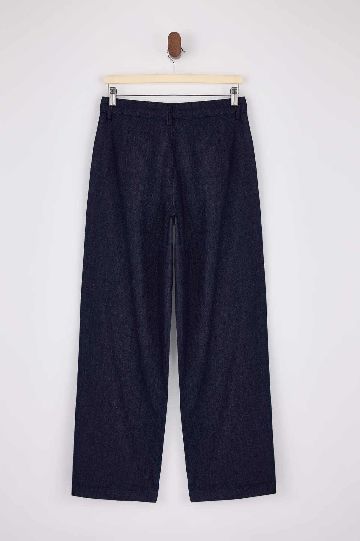 Trendyolmilla  Koyu Mavi DÖKÜMLÜ Pile Detaylı Normal Bel %100 Pamuk Wide Leg Jeans TWOSS26JE00027 - Görsel 6