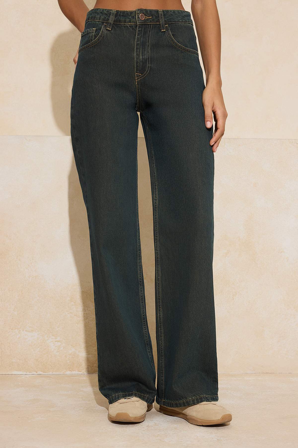 Trendyolmilla  Koyu Haki Kahverengi Yüksek Bel Wide Leg/Geniş Paça %100 Pamuklu Jeans TWOSS26JE00048