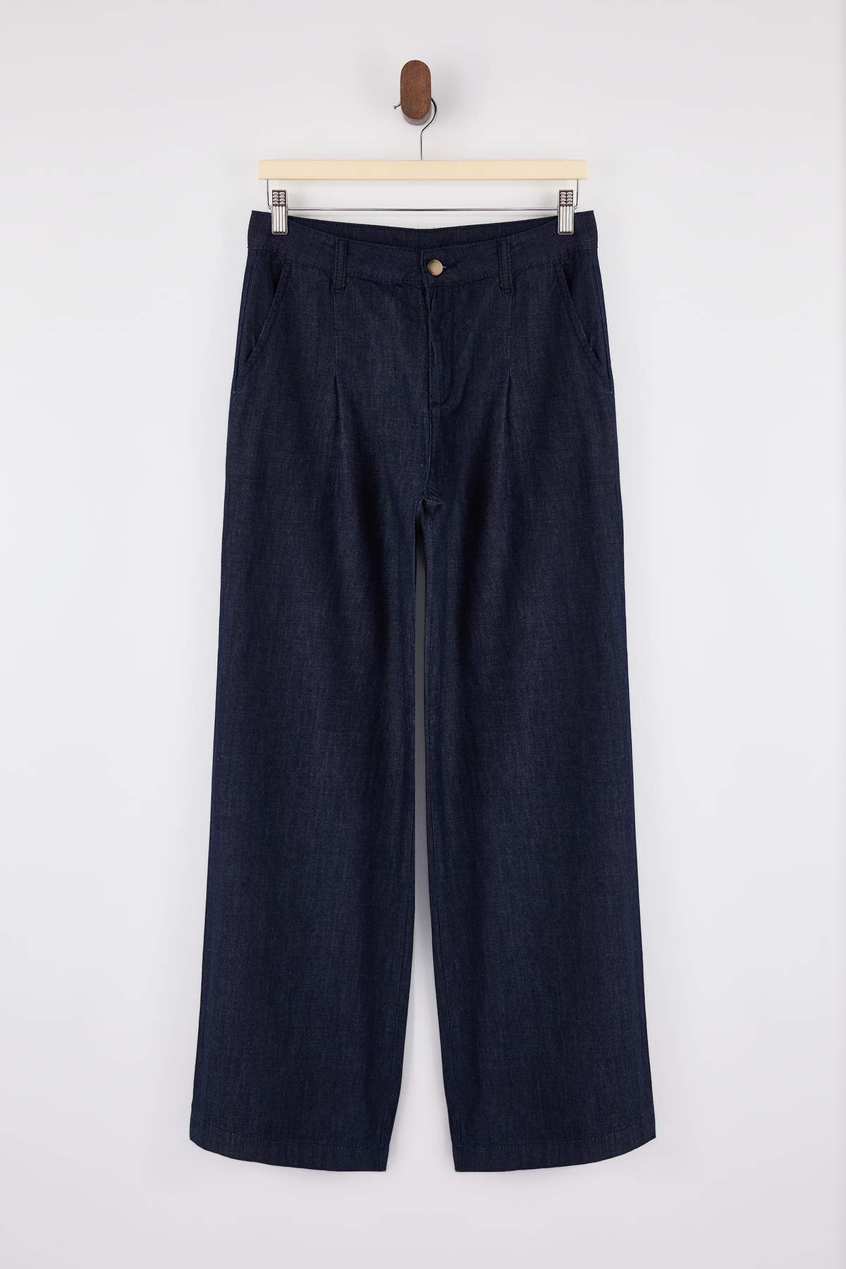 Trendyolmilla  Koyu Mavi DÖKÜMLÜ Pile Detaylı Normal Bel %100 Pamuk Wide Leg Jeans TWOSS26JE00027 - Görsel 5