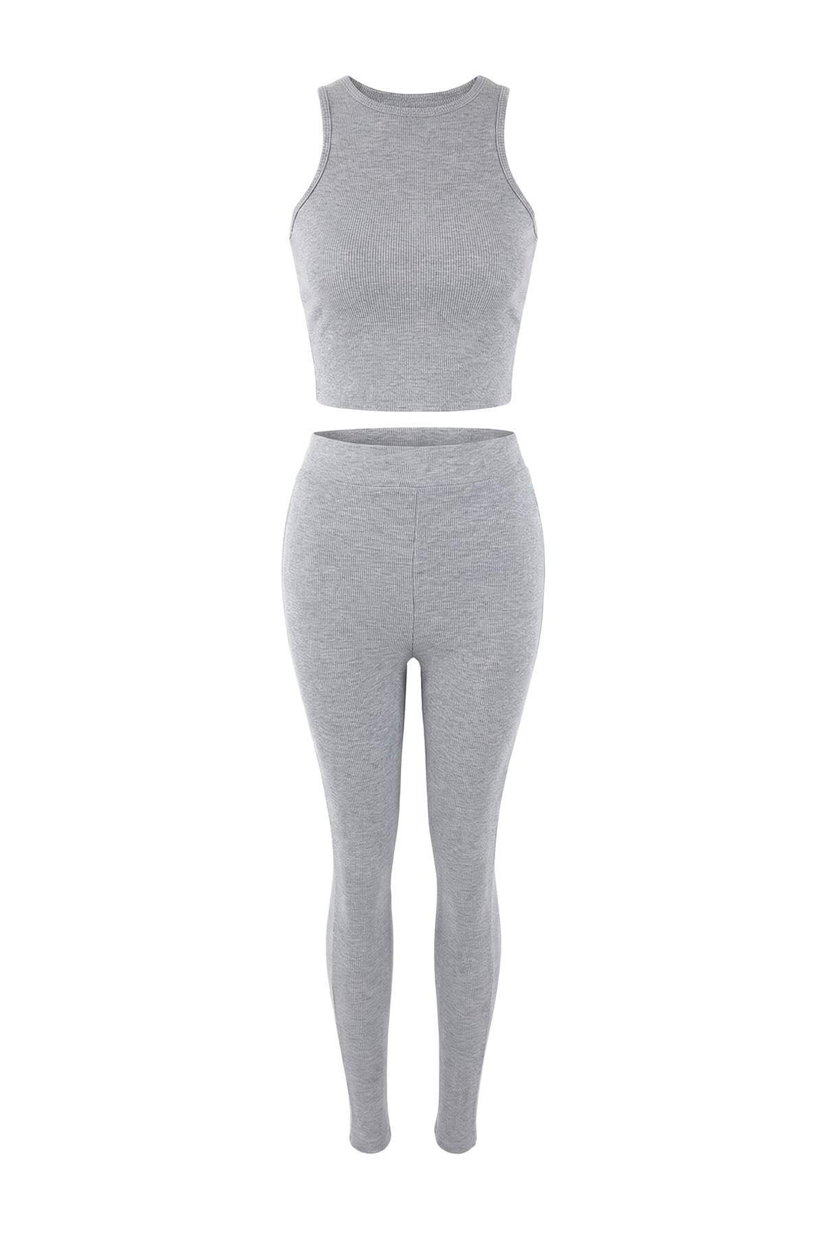 Trendyolmilla  Gri Melanj 3'lü Oversize/Geniş Kalıp Kapüşonlu Taytlı Örme Alt - Üst Takım TWOAW26AU00151 - Görsel 6