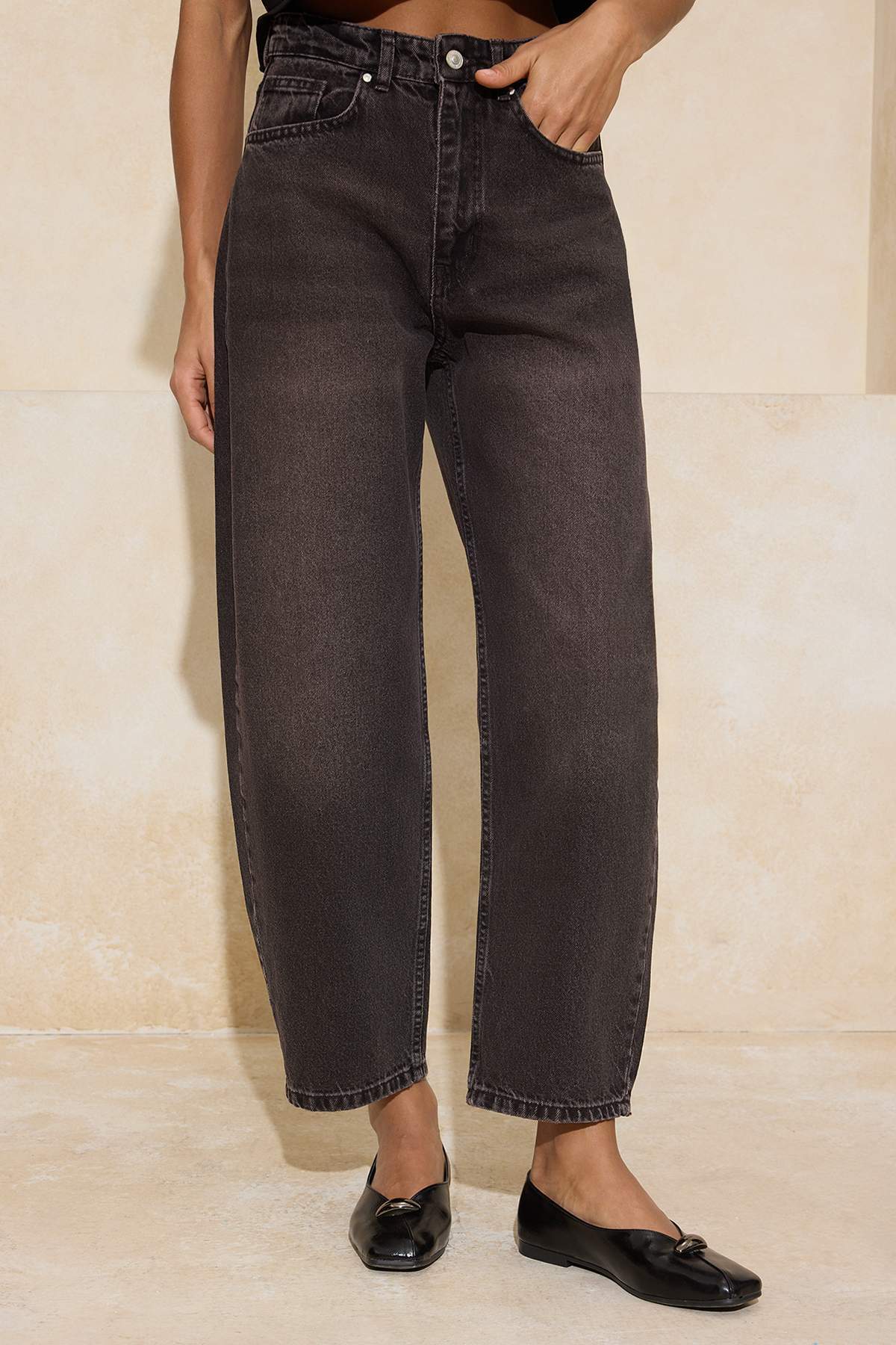 Trendyolmilla  Kahverengi Vintage Yıkama Yüksek Bel %100 Pamuk Barrel Jeans TWOSS26JE00016 - Görsel 3