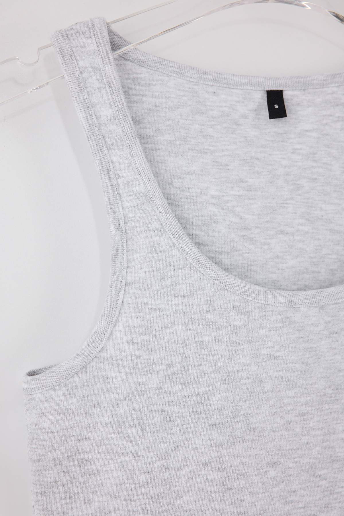 Trendyolmilla  Wardrobe Essentials-Gri Melanj Fitted/Vücuda Oturan İspanyol Paça Örme Alt-Üst Takım TWOSS26AU00010 - Görsel 7