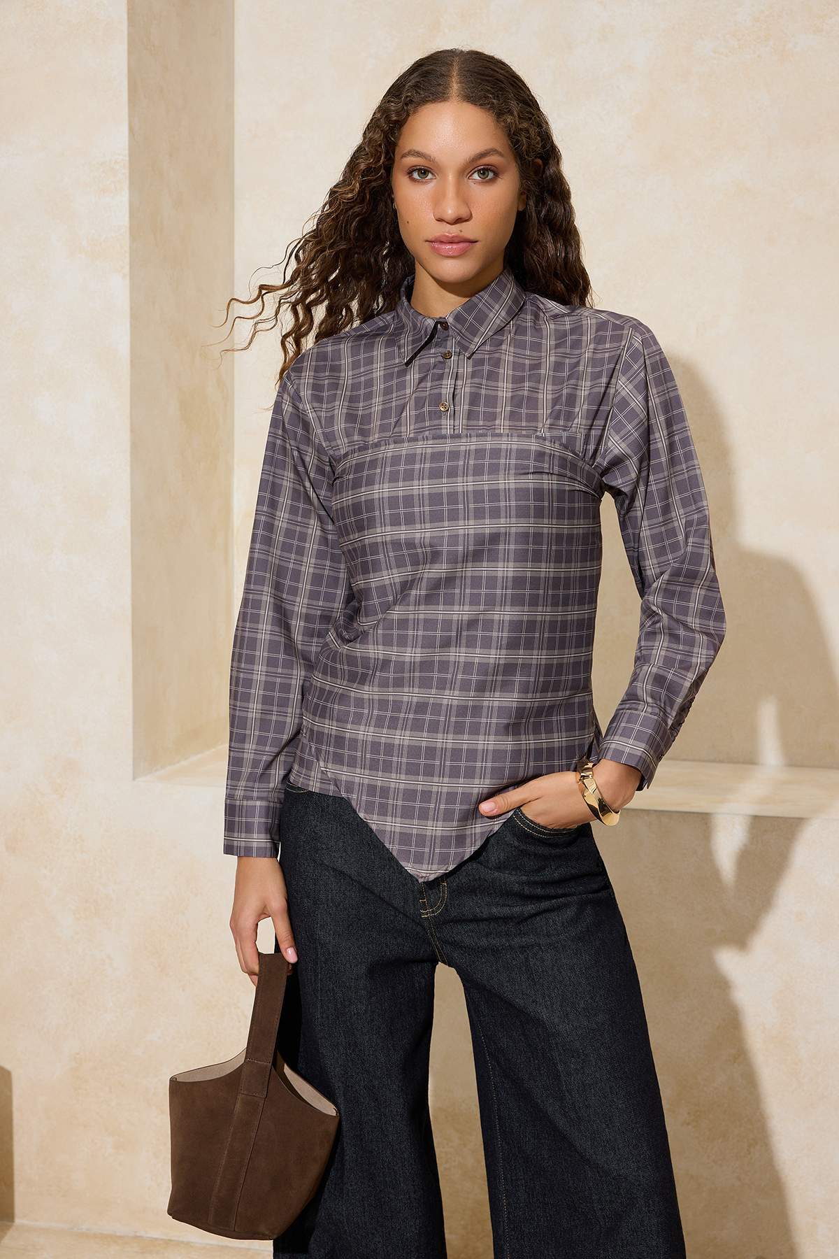 Trendyolmilla  Çok Renkli-Kahverengi Çıkarılabilir Fular Detaylı Gömlek TWOSS26GO00008 - Görsel 5