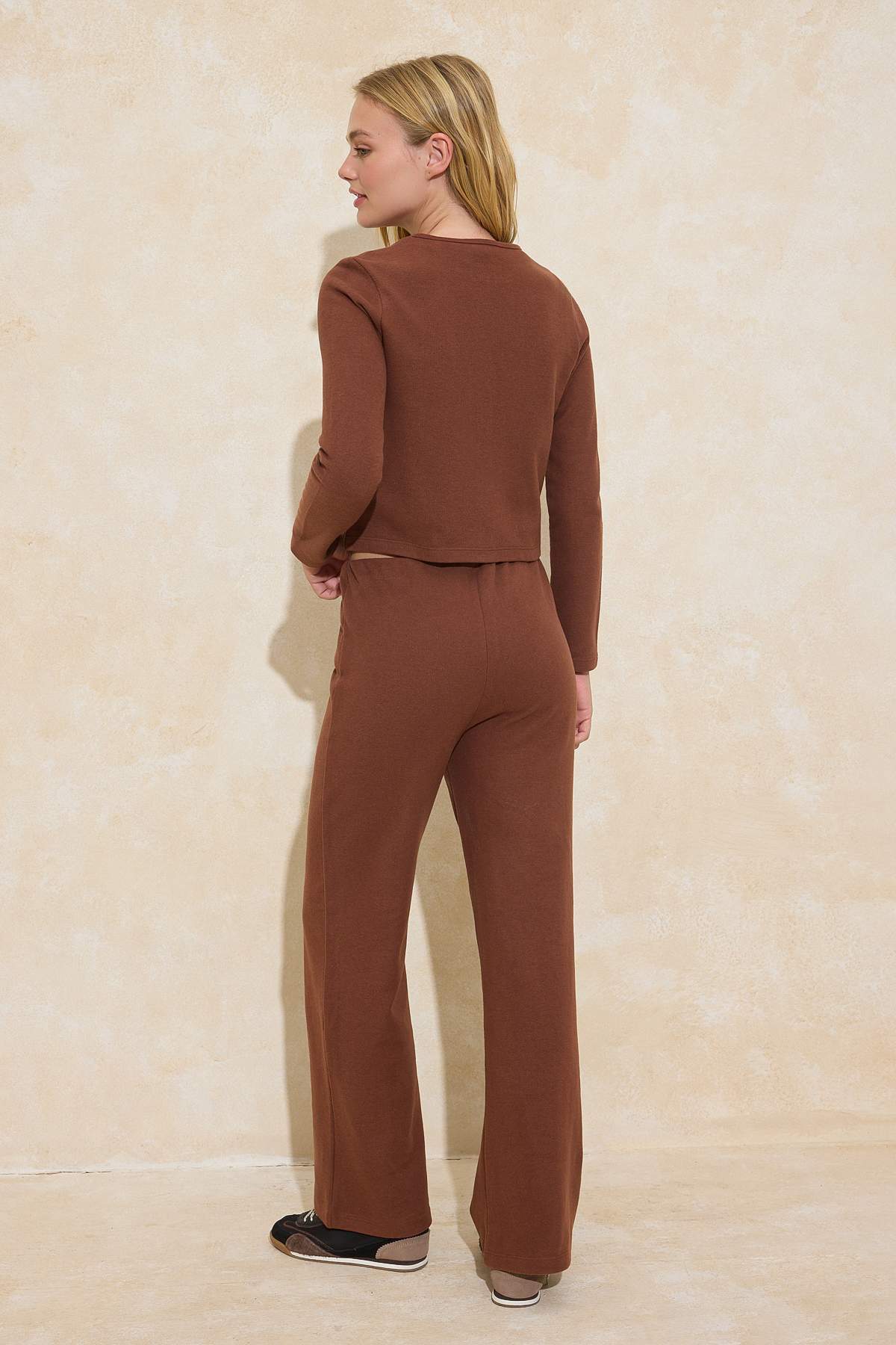 Trendyolmilla  Açık Kahverengi 3'Lü Selanik/Triko Görünümlü Düğmeli Esnek Örme Alt - Üst Takım TWOAW26AU00052 - Görsel 5