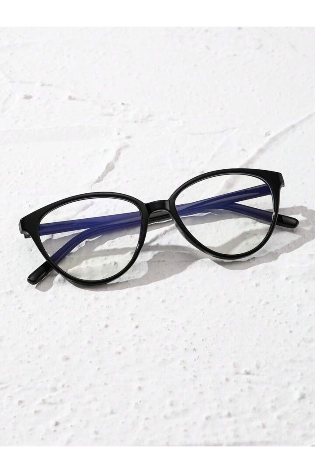 Blue Light Protected Cat Eye Glasses Optically Compatible Informatics Relaxes When Using Television Vs