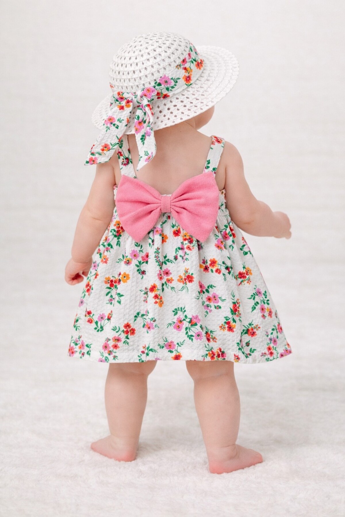 Chicsy Baby Tatlı Çiçek Desenli Şapkalı Fiyonklu Kız Bebek Elbisesi fotoğrafı 2 (önizleme)