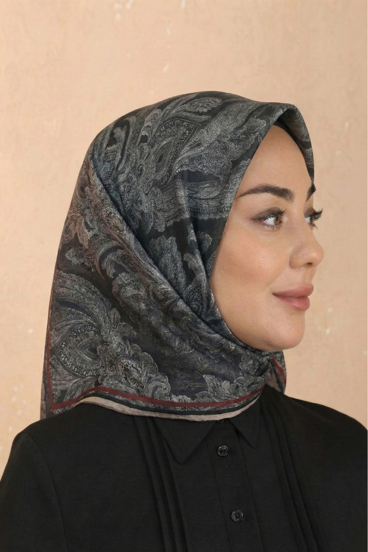 Siyah Desenli Soft Keten Eşarp