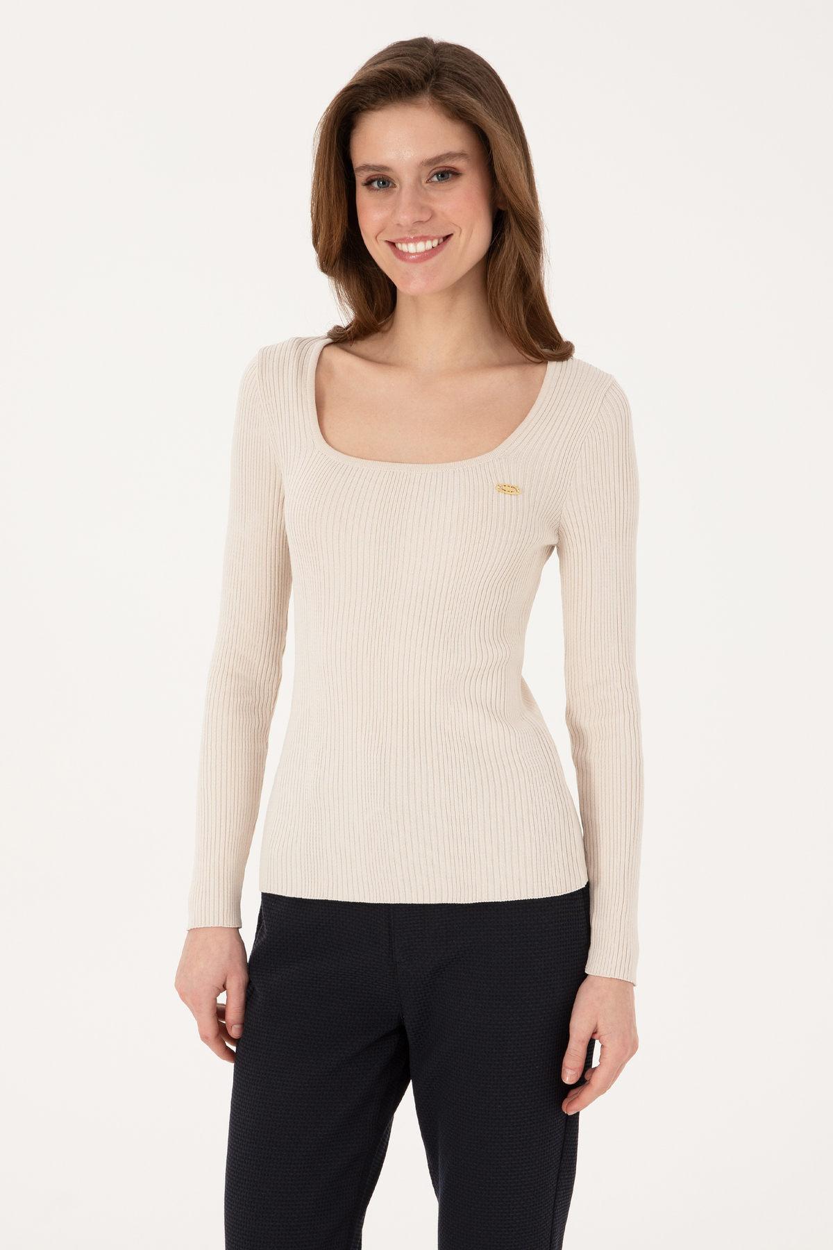 U.S. Polo Assn.  Kadın Krem Kare Yaka Kazak 50314618-VR256