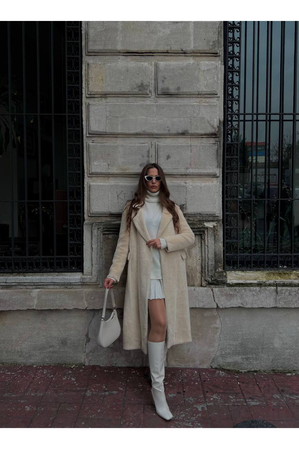 manana fashion Alpaka Kumaş %78 Yün Bej Uzun Kuşaklı Kaban
