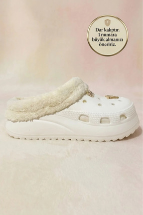 KARDEŞLER ÇORAP Beyaz Renk İçi Peluş Gold Tokalı Sabo Terlik