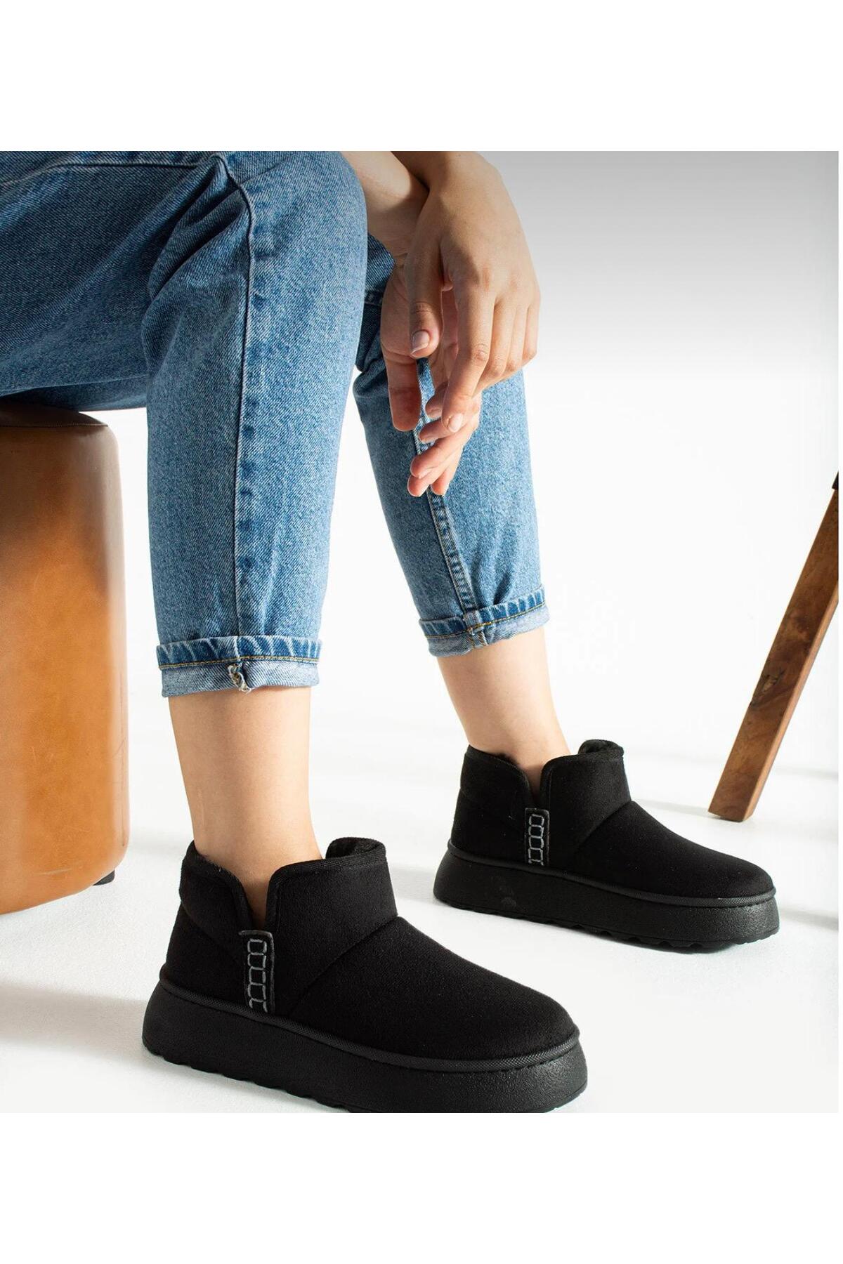 Black Women's Thick Heels Furry Short Boots UG01NAV