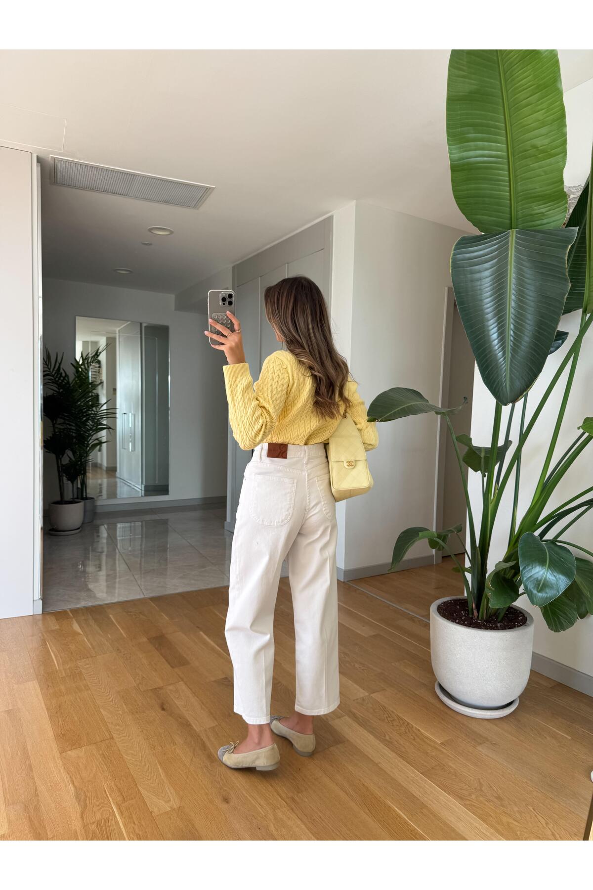 MERVE AKSOY  Cardie Mom Fit Jean - Beyaz - Görsel 4