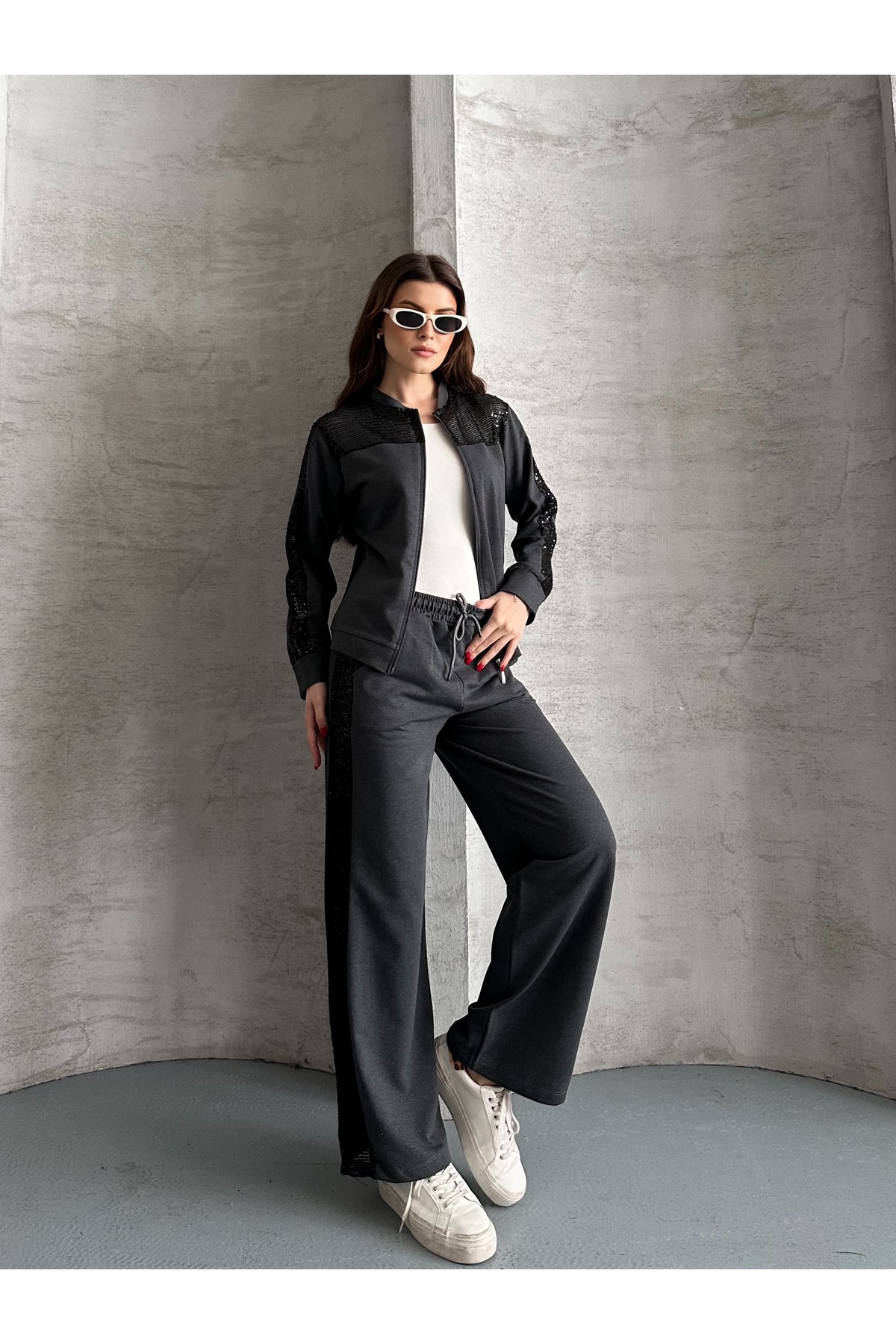 Women's Long Sleeve Zipper Sequined Two Thread Bottom Top Set