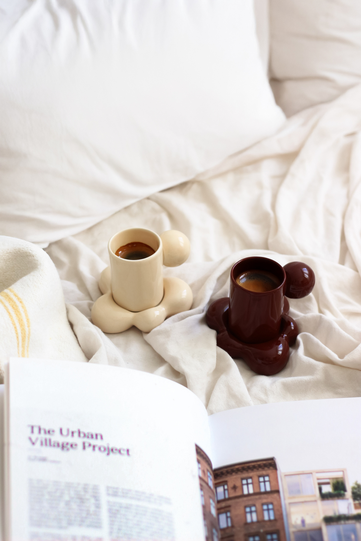 CLOUD VANILLA BURGUNDY HANDMADE CERAMIC 2-PIECE CUP SET