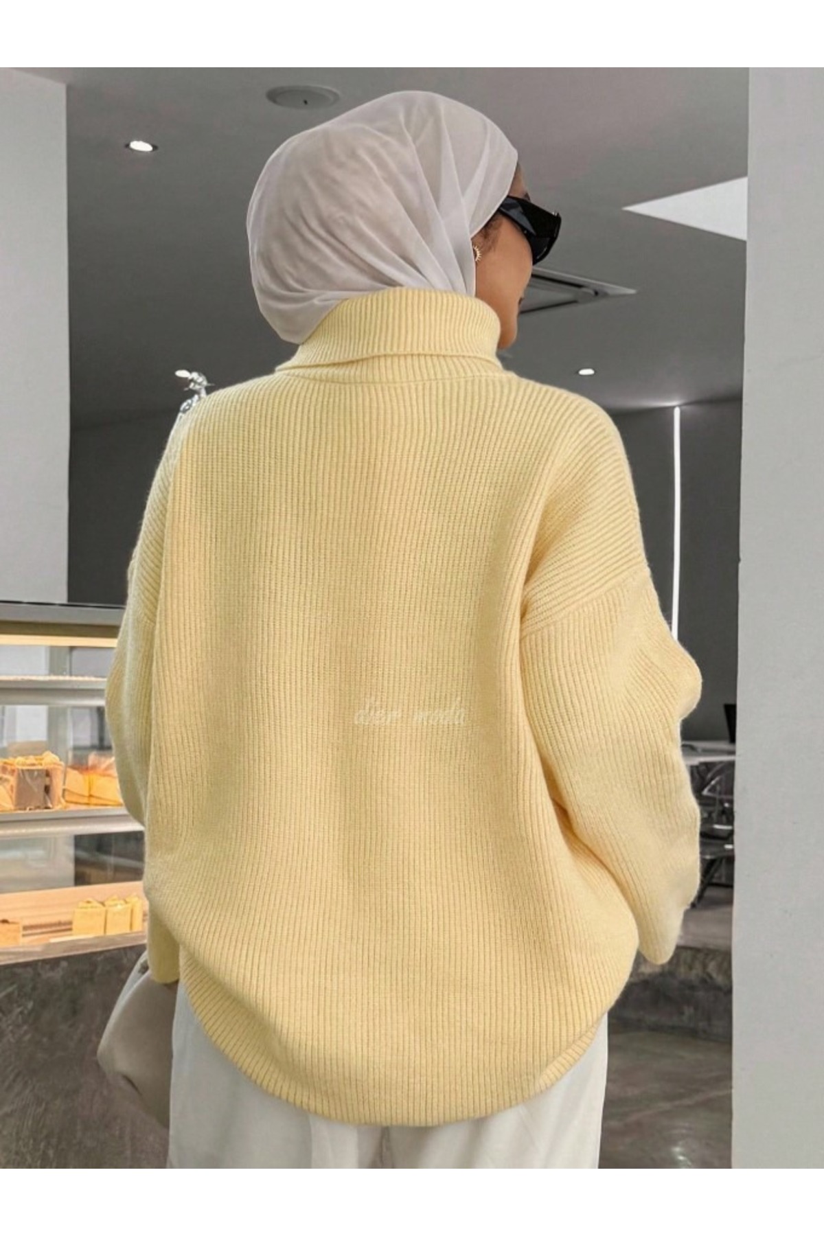 Dier Moda Kadın Sarı Balıkçı Yaka Düşük Omuz Geniş Kesim Triko Kazak Fmoda8084 görsel 2