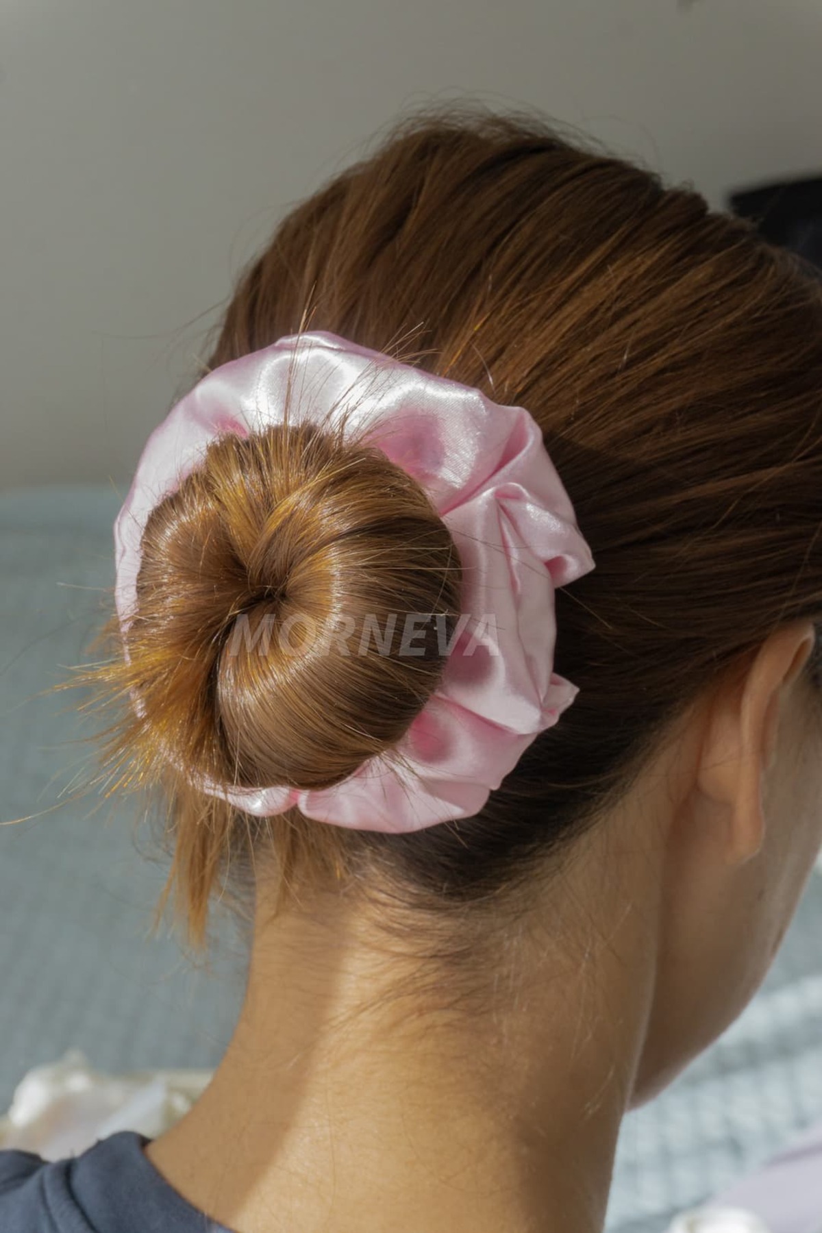 MORNEVA Pembe Saten Toka Scrunchie (1 Adet) görsel 4